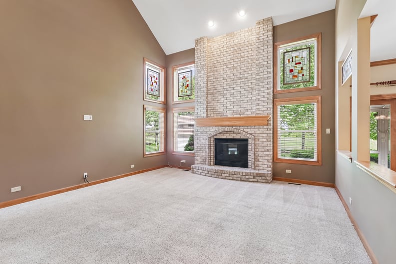 Property photo 3 of 426 Heatherwood Dr