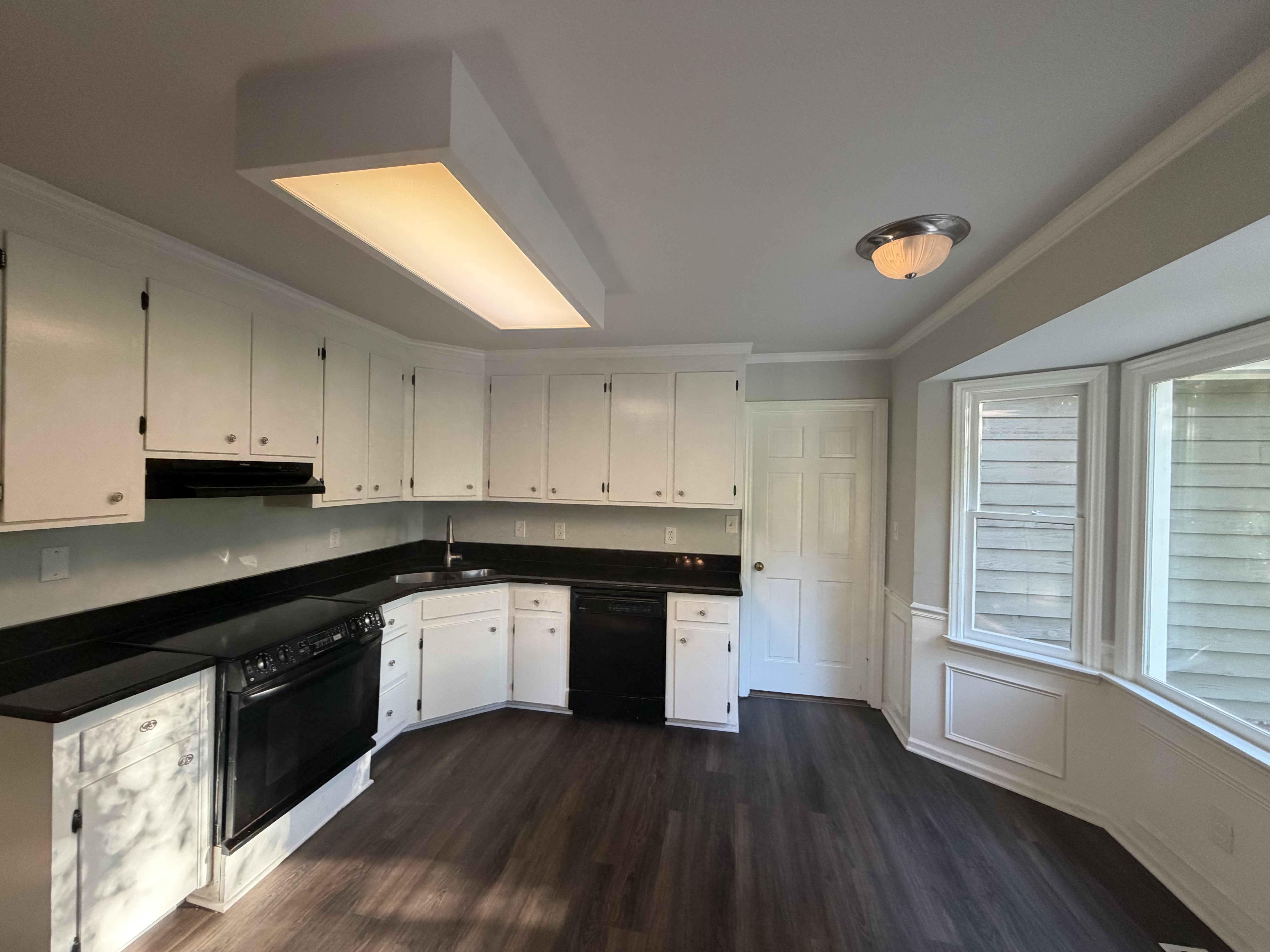 Photo 2 of 21 of 104 Rocktree Ct, Fuquay Varina, NC