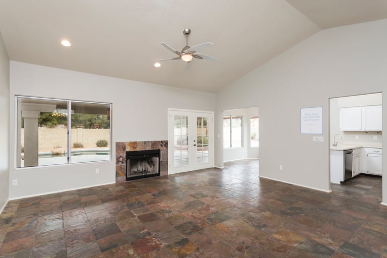 Photo 10 of 22 - 14333 N 78th Ave, Peoria, AZ 85381