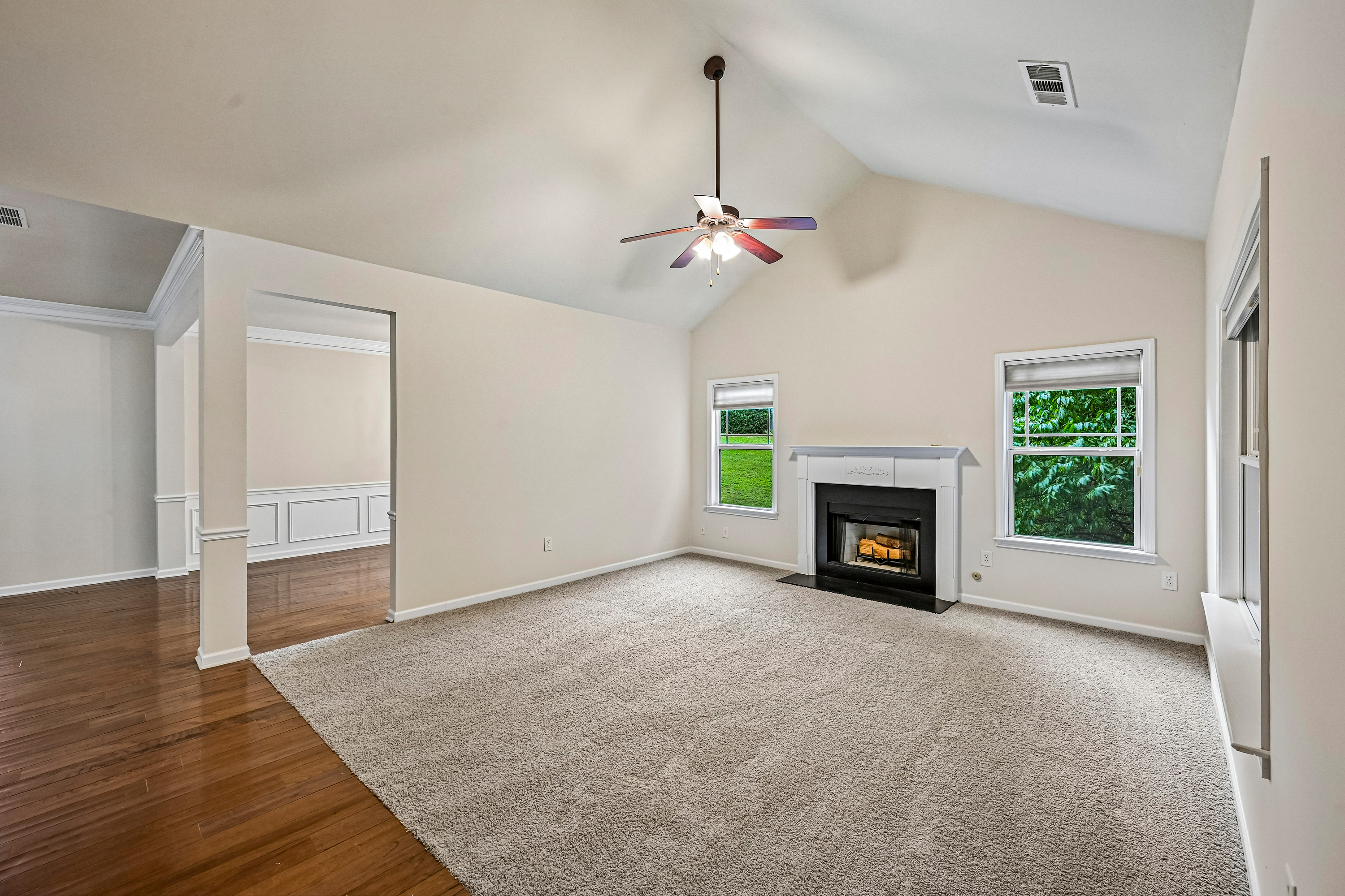 Photo 4 of 45 of 261 Potomac Dr, Dallas, GA