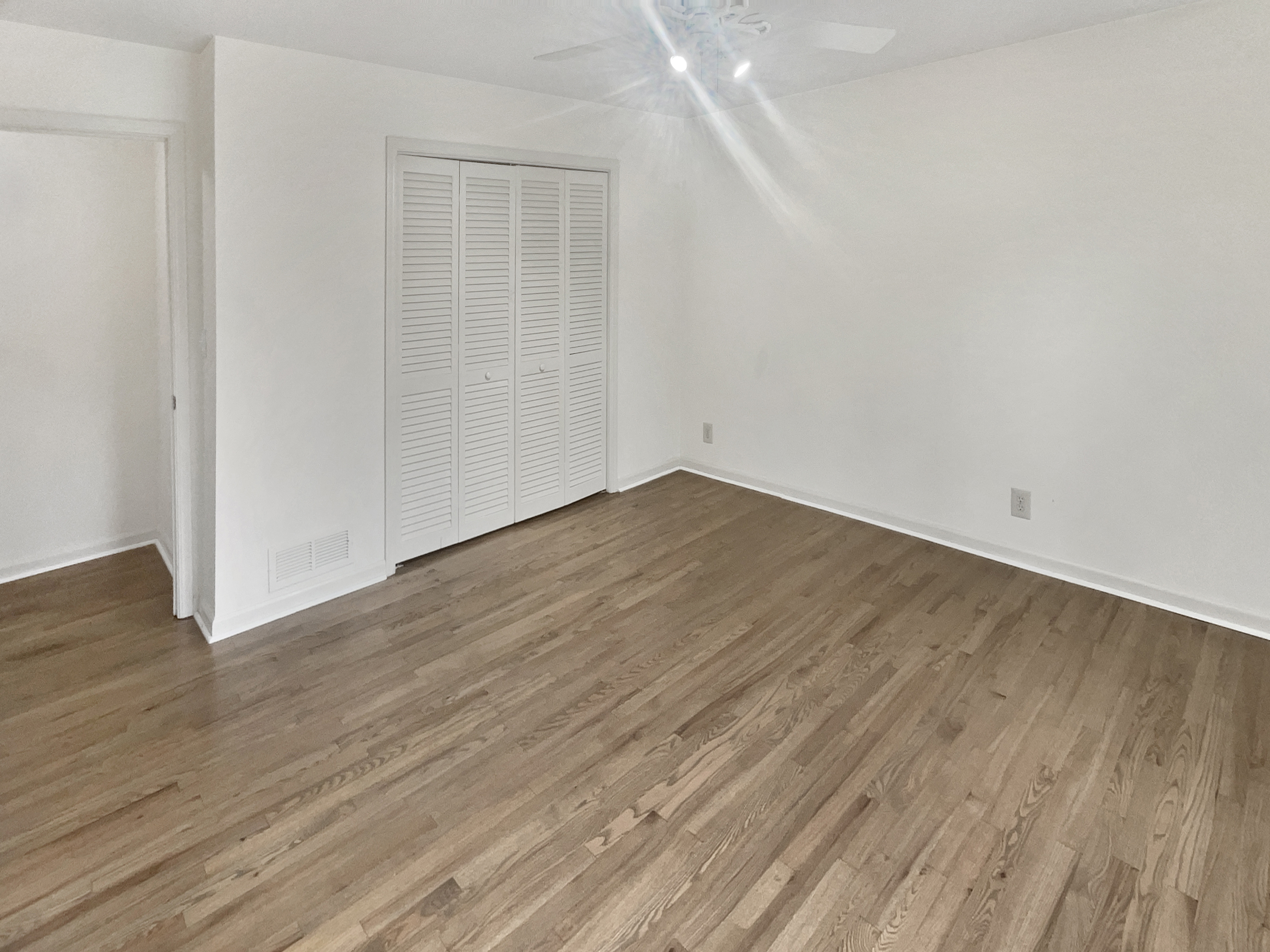 Photo 12 of 26 of 3969 Briaridge Cir, Atlanta, GA