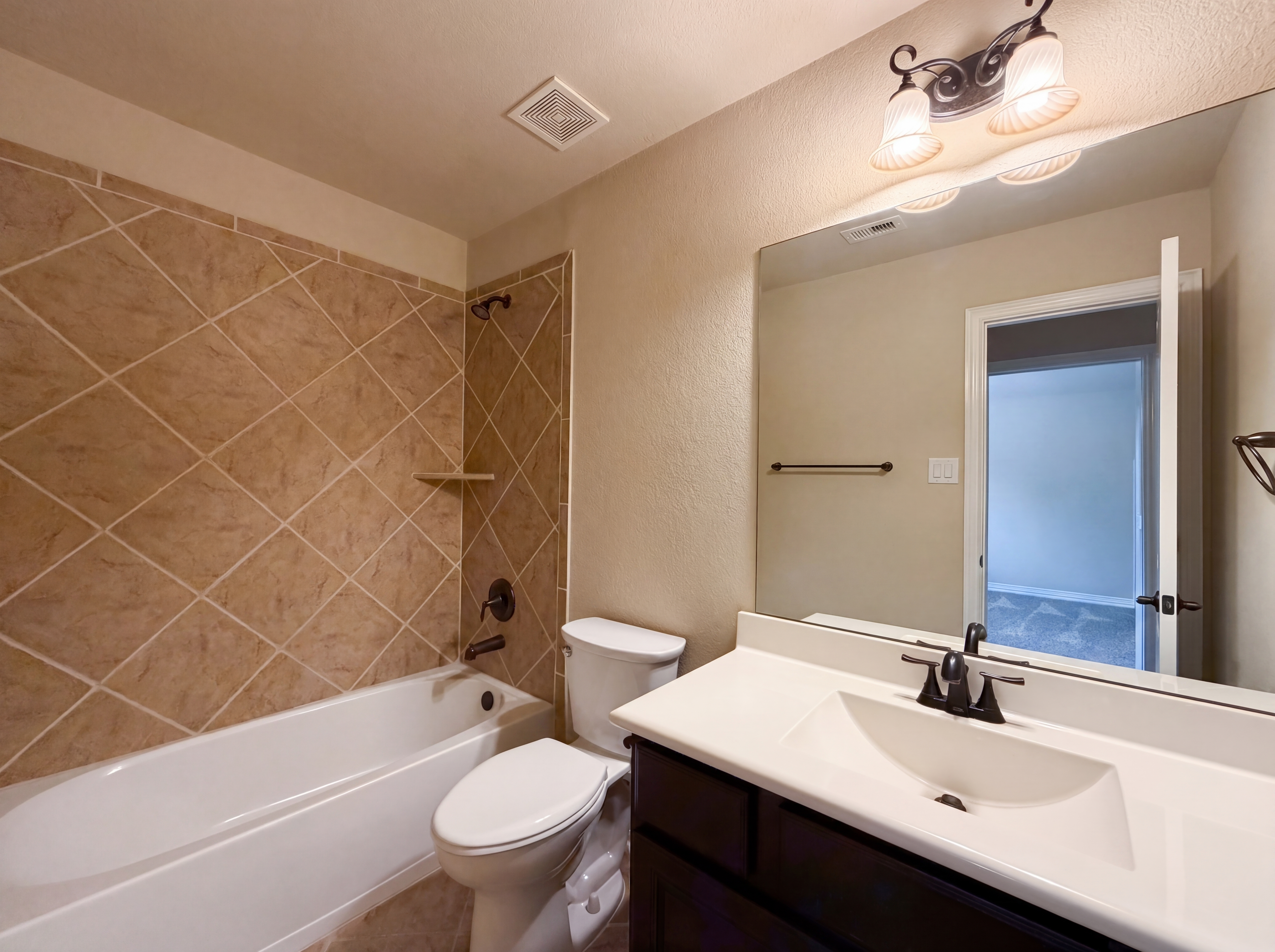 Photo 14 of 21 of 1036 Cedar Forest Dr, Conroe, TX