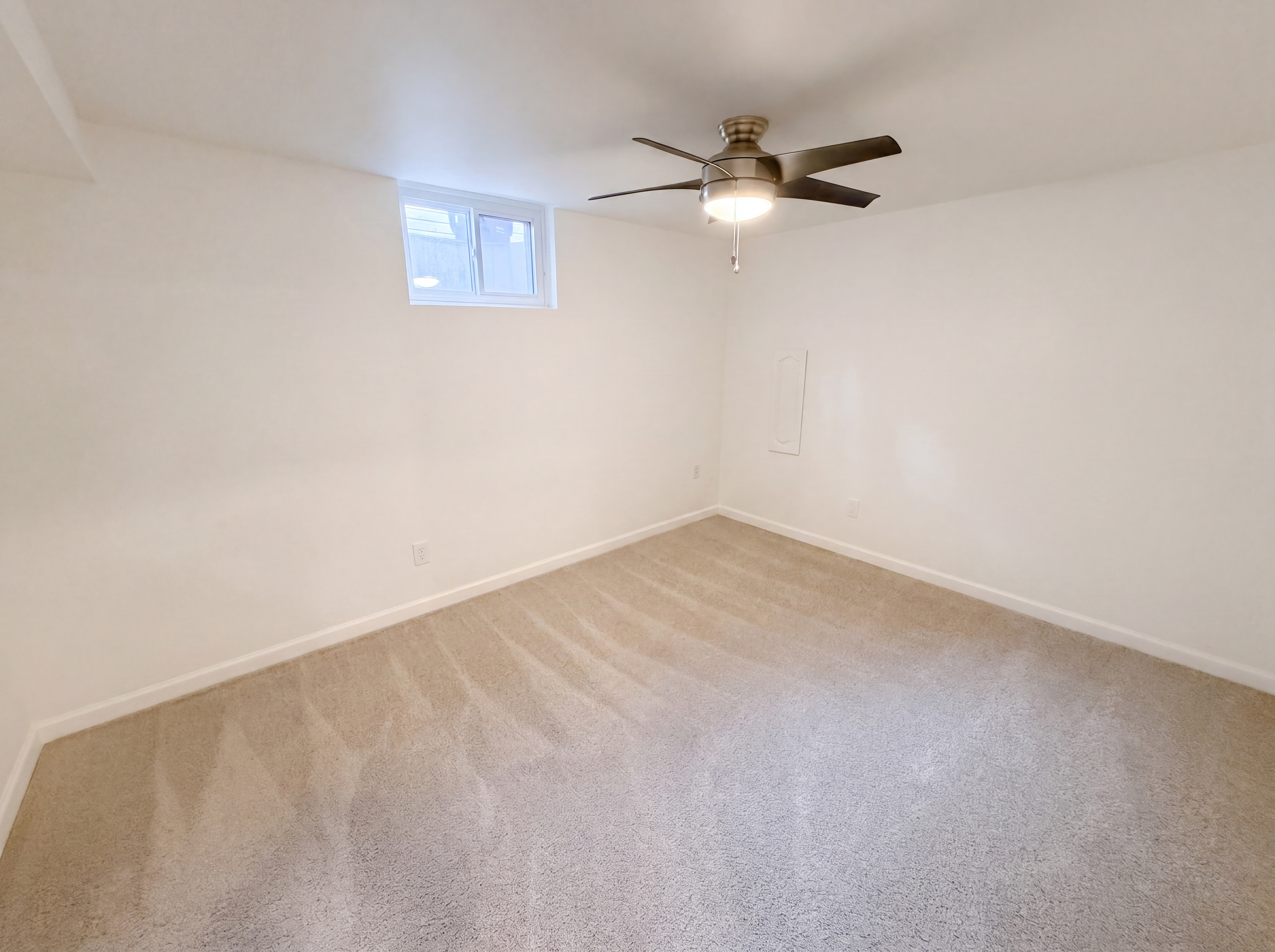 Photo 23 of 33 of 1741 S Krameria Way, Denver, CO