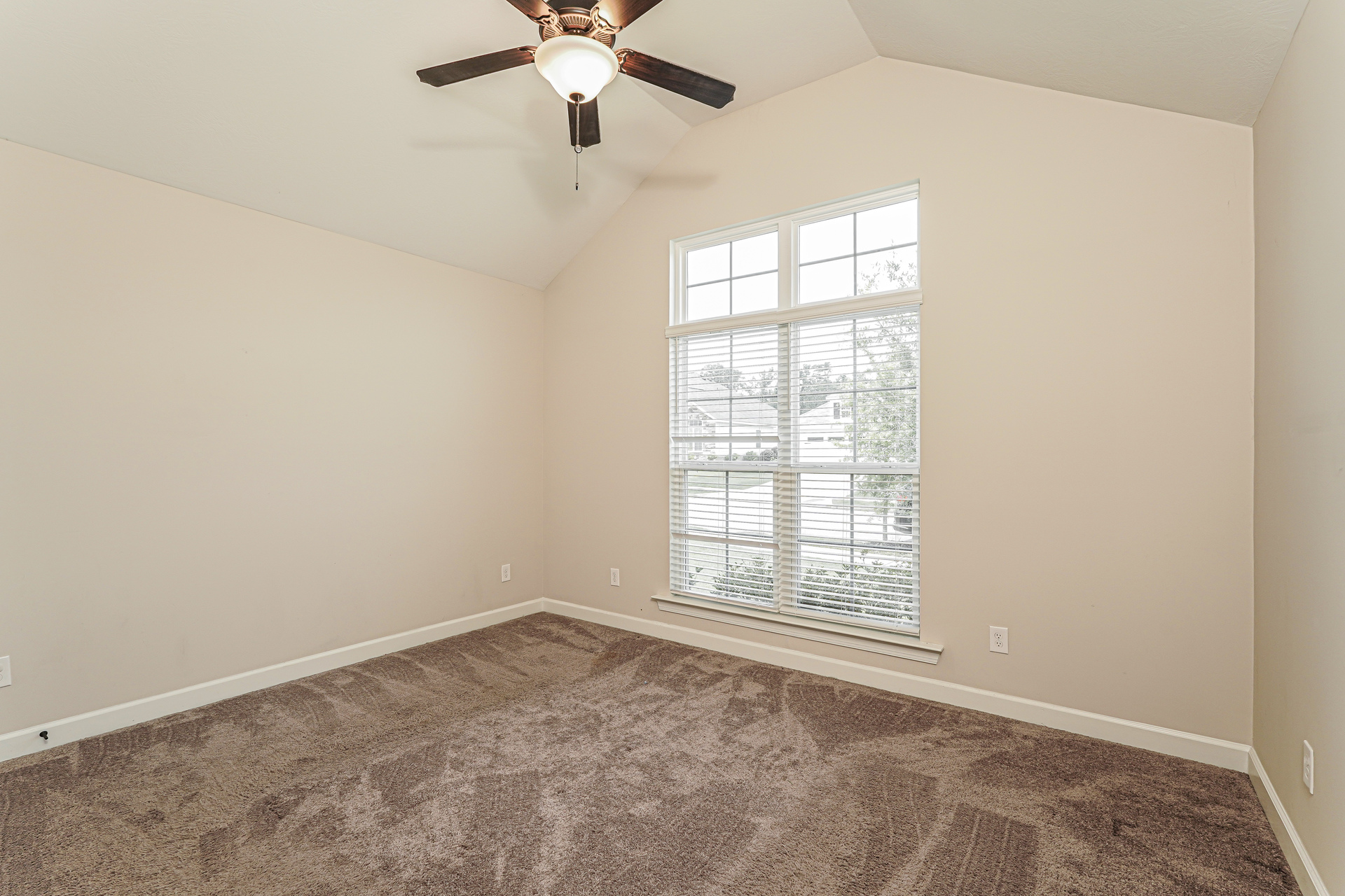 Photo 15 of 21 of 875 Lynbrook Ct, North Augusta, SC