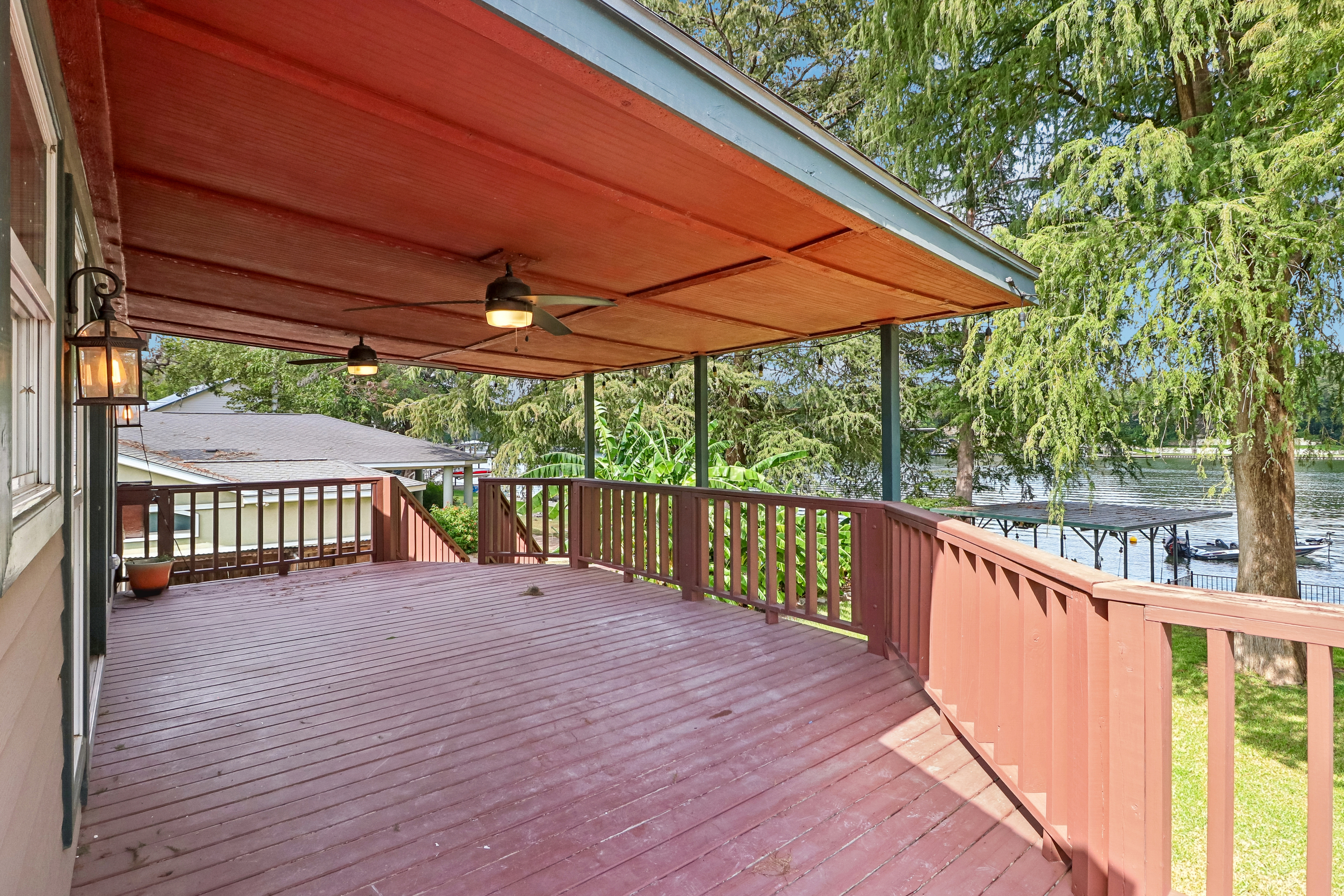 Photo 26 of 47 of 1321 E Zipp Rd, New Braunfels, TX