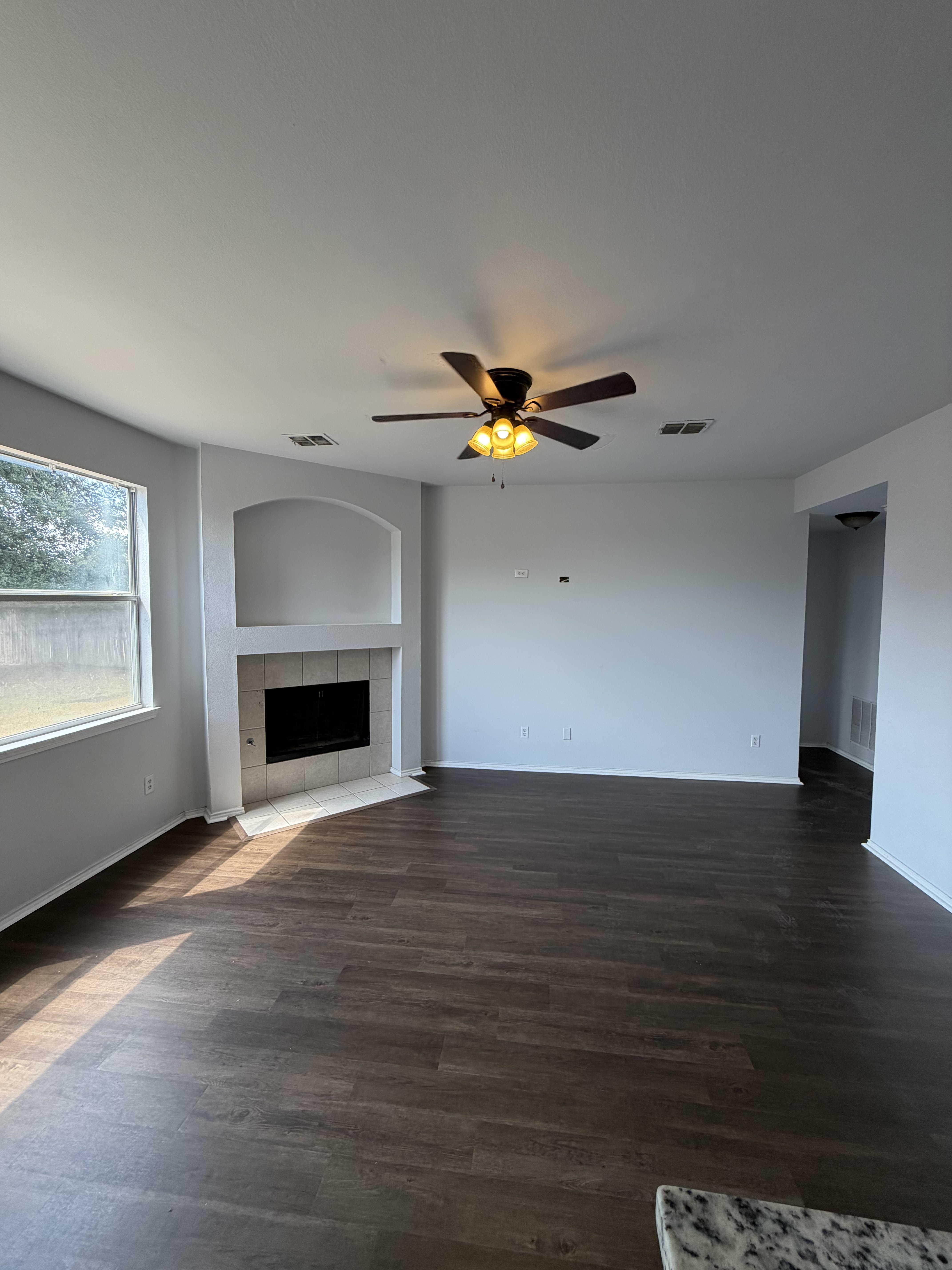 Photo 3 of 22 of 2220 Sumac Dr, Little Elm, TX