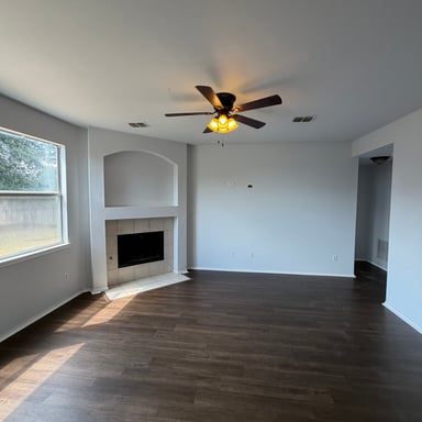 Property photo 3 of 2220 Sumac Dr