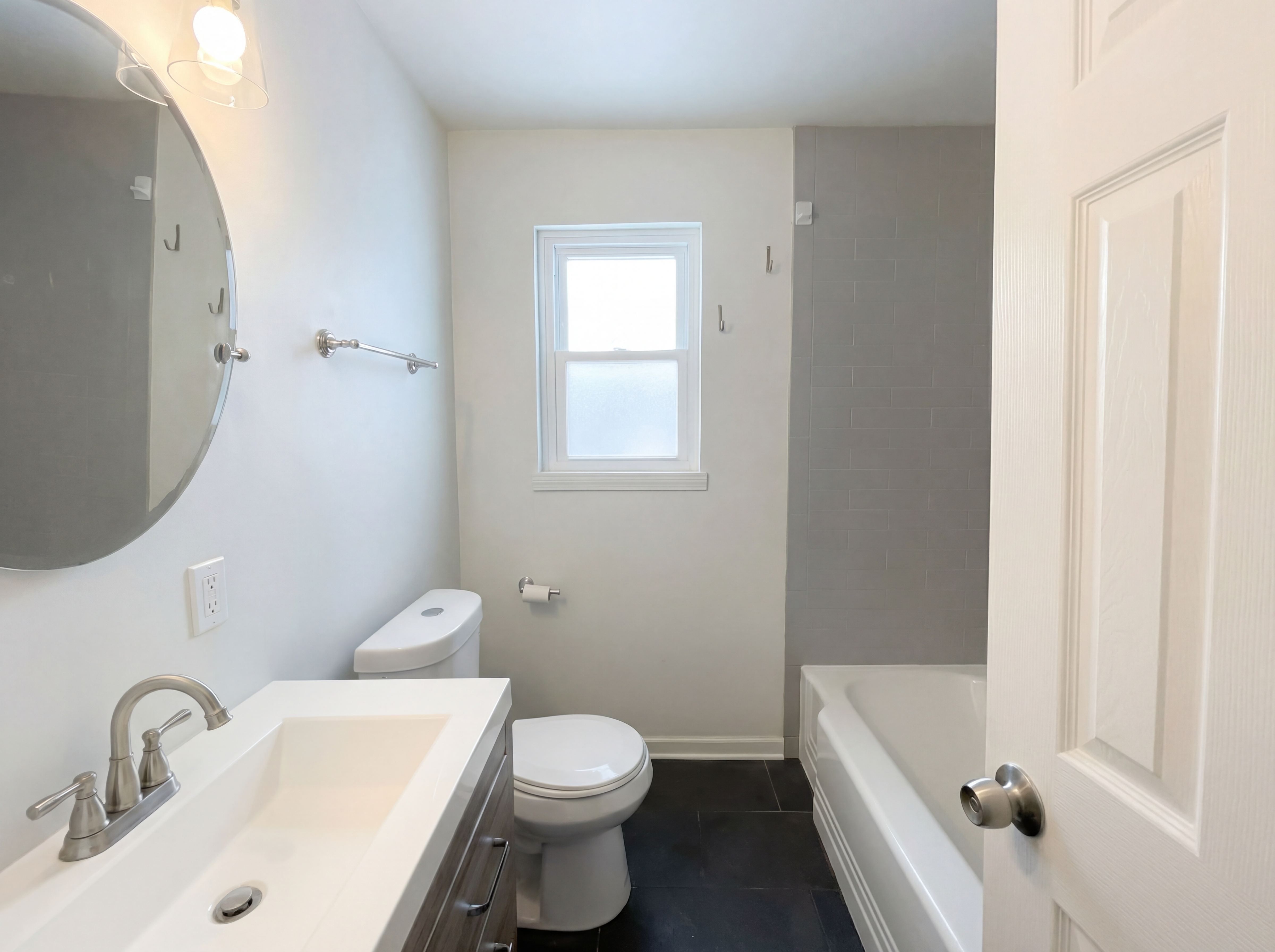 Photo 6 of 17 of 715 E 72nd Ter, Kansas City, MO