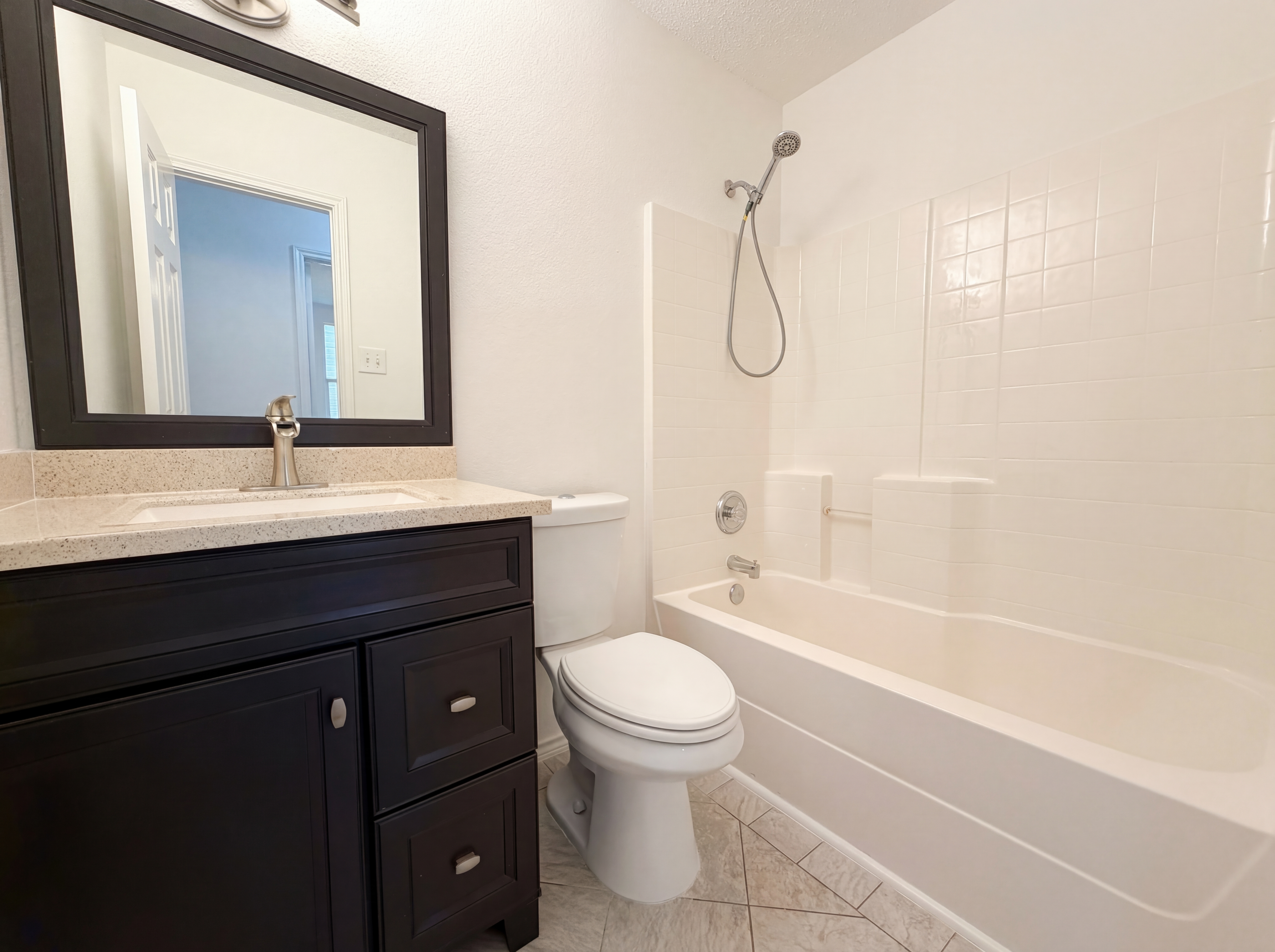 Photo 13 of 20 of 5145 Cliff Oaks Dr, Fort Worth, TX