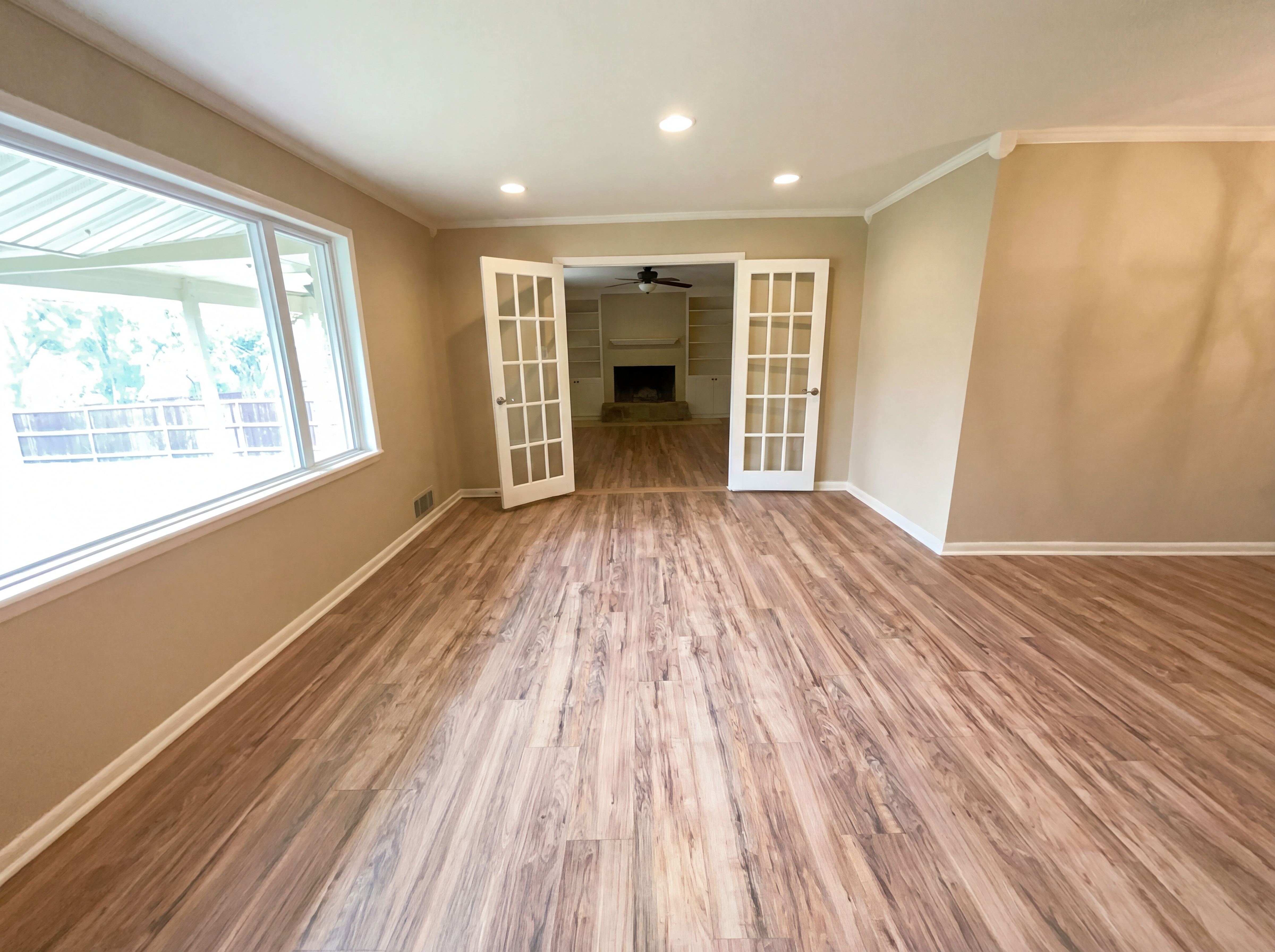Photo 12 of 16 of 6817 Chickering Rd, Fort Worth, TX