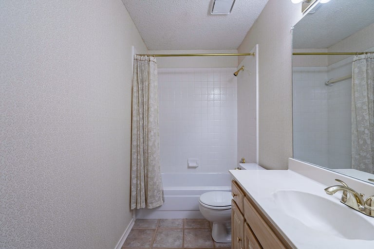 Photo 20 of 25 - 4203 Capstone Dr, Carrollton, TX 75010