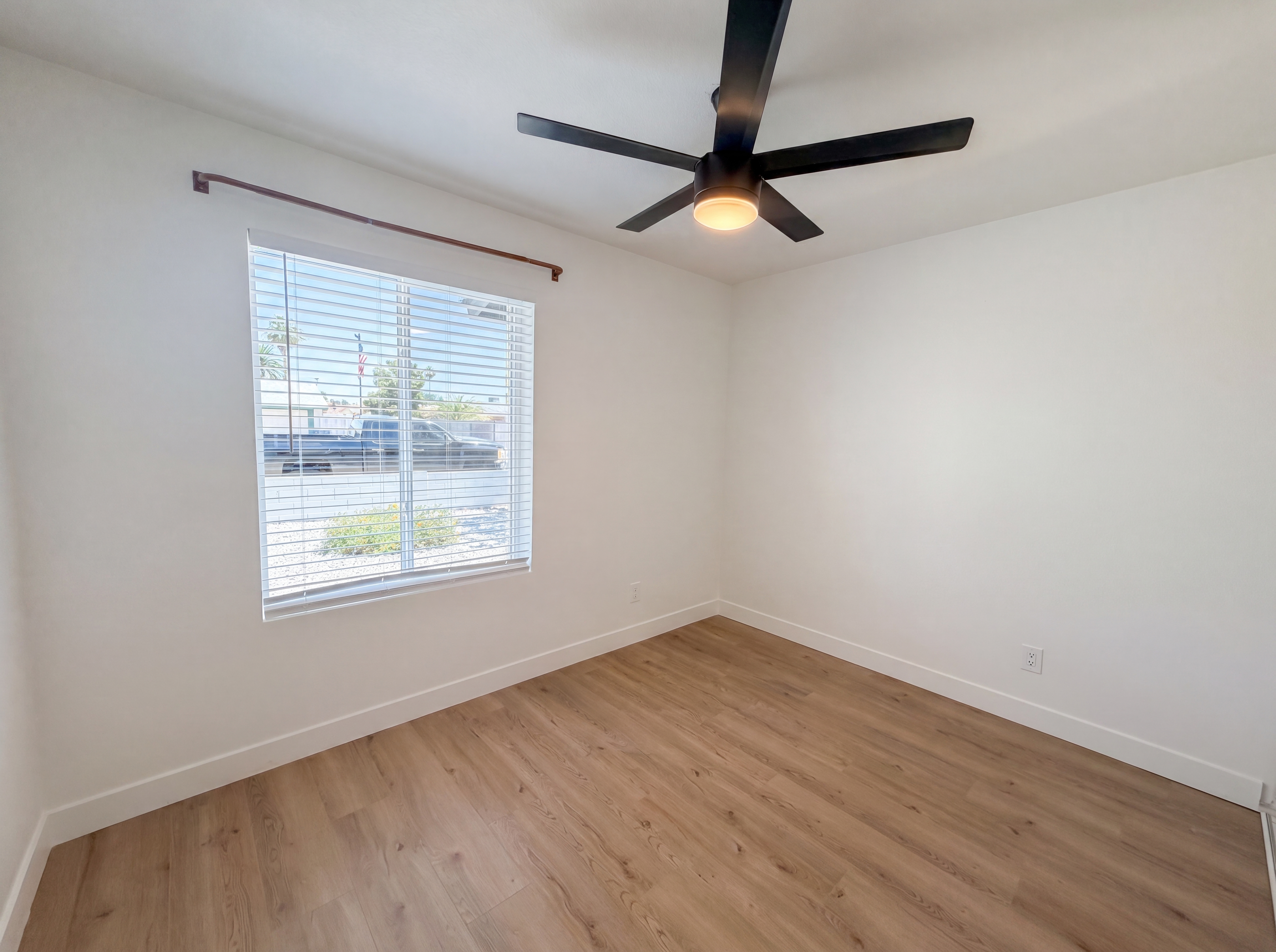 Photo 13 of 19 of 2507 E Buffalo St, Chandler, AZ