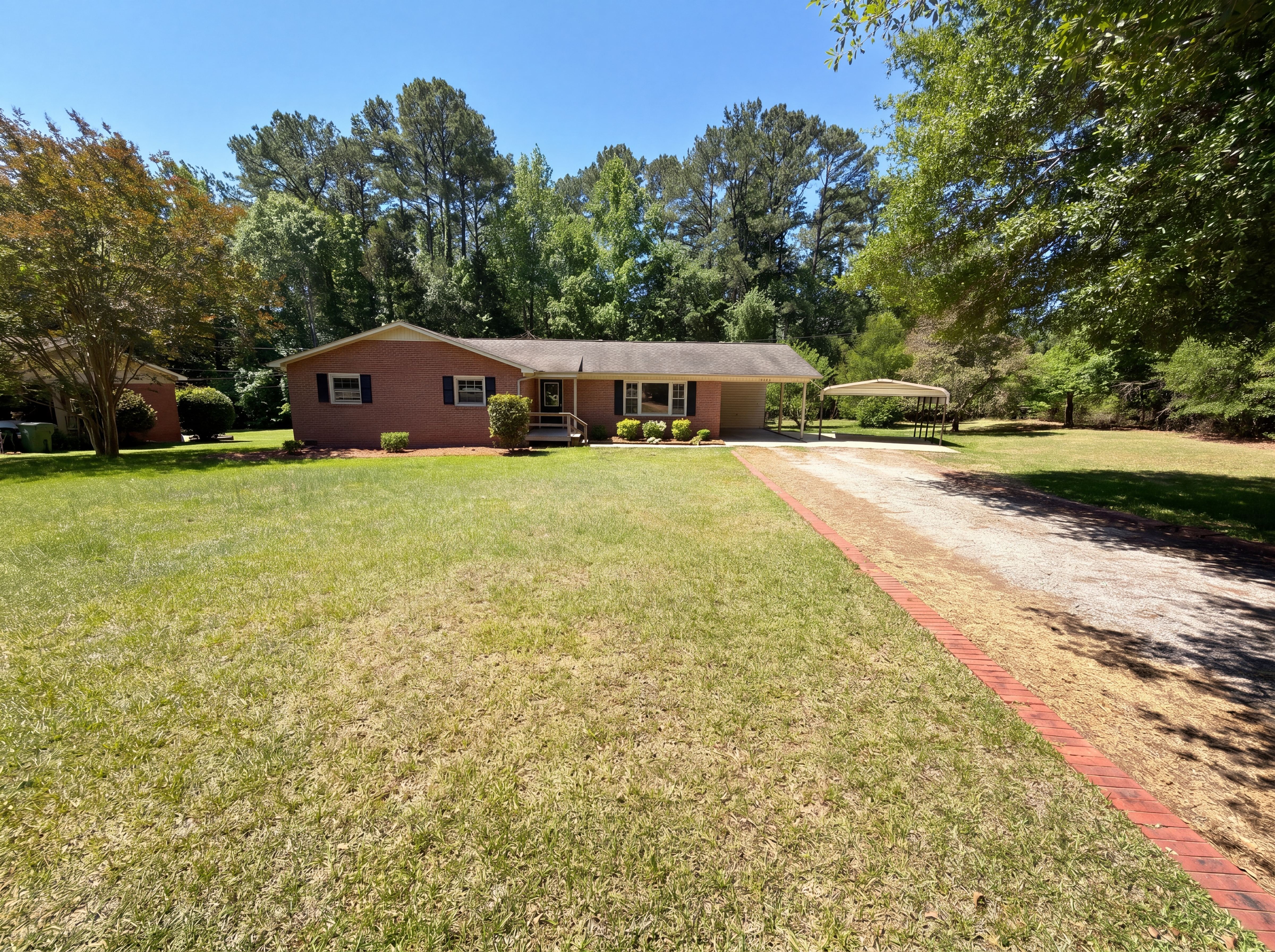 Photo 14 of 17 of 1415 Crestfield Dr, Lancaster, SC