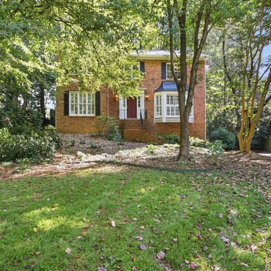 Property photo 1 of 305 Old Tree Trce