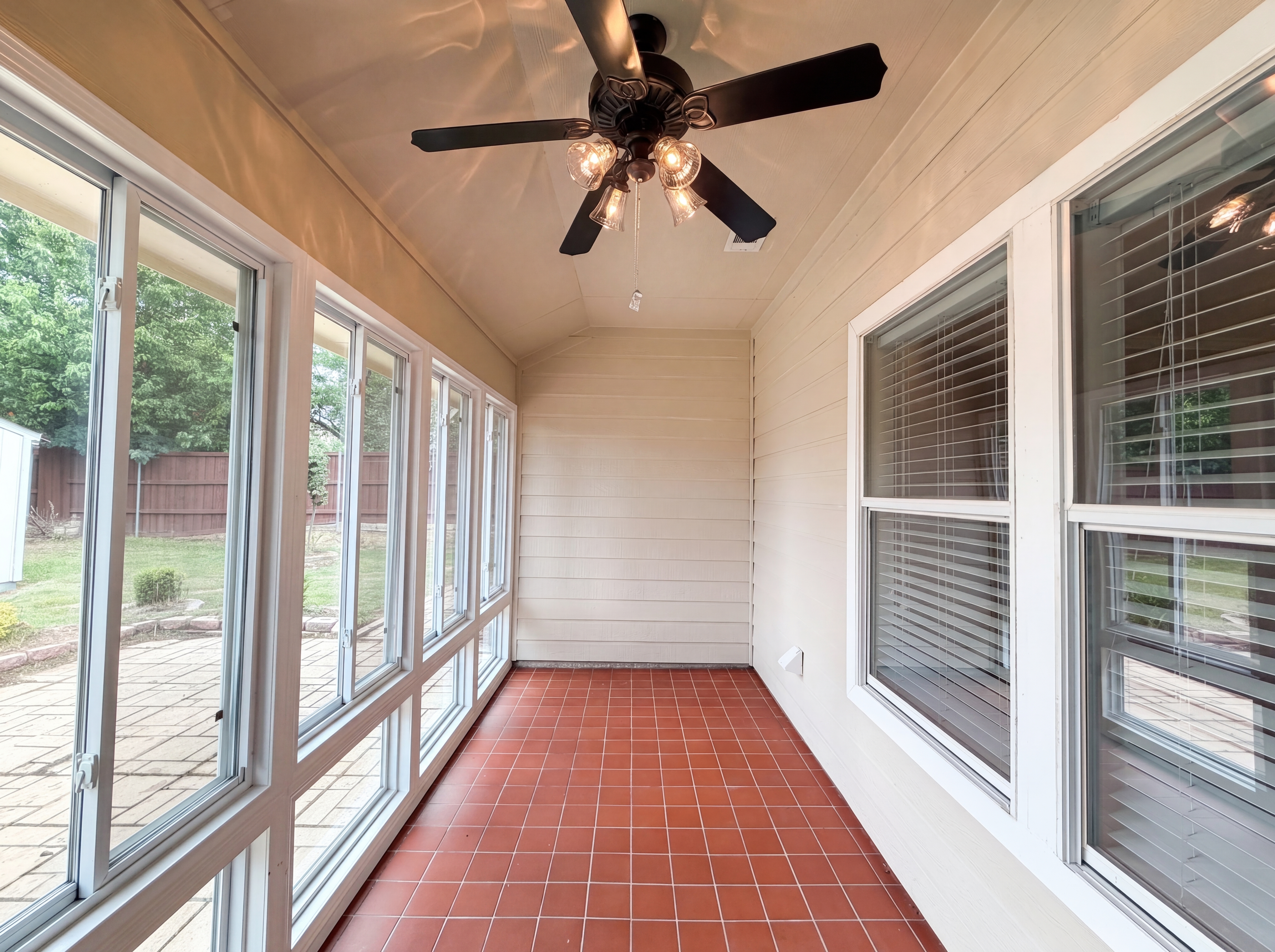 Photo 18 of 20 of 2805 Hereford Rd, Denton, TX