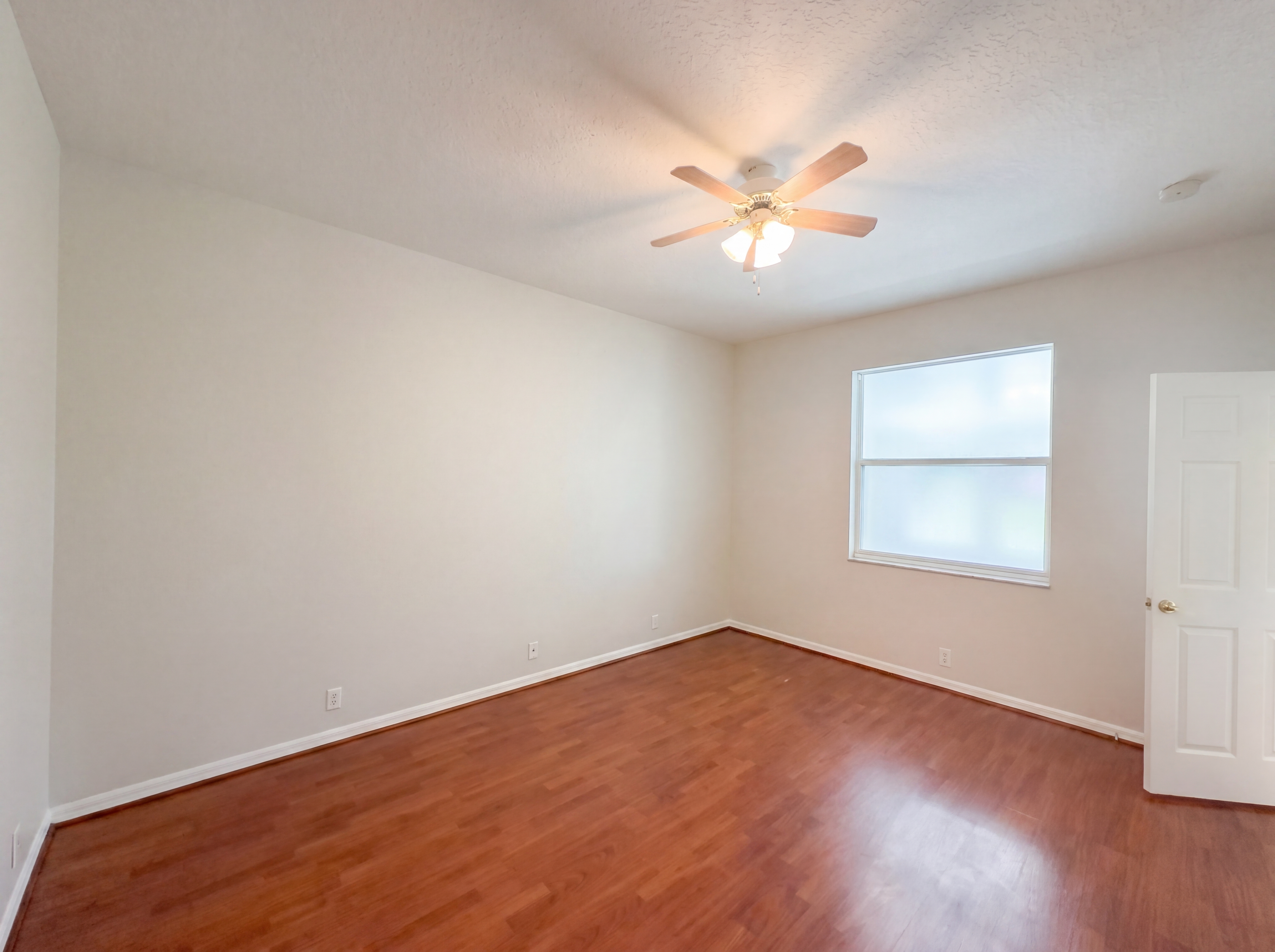 Photo 10 of 22 of 6457 Myrtlewood Dr, Lakeland, FL