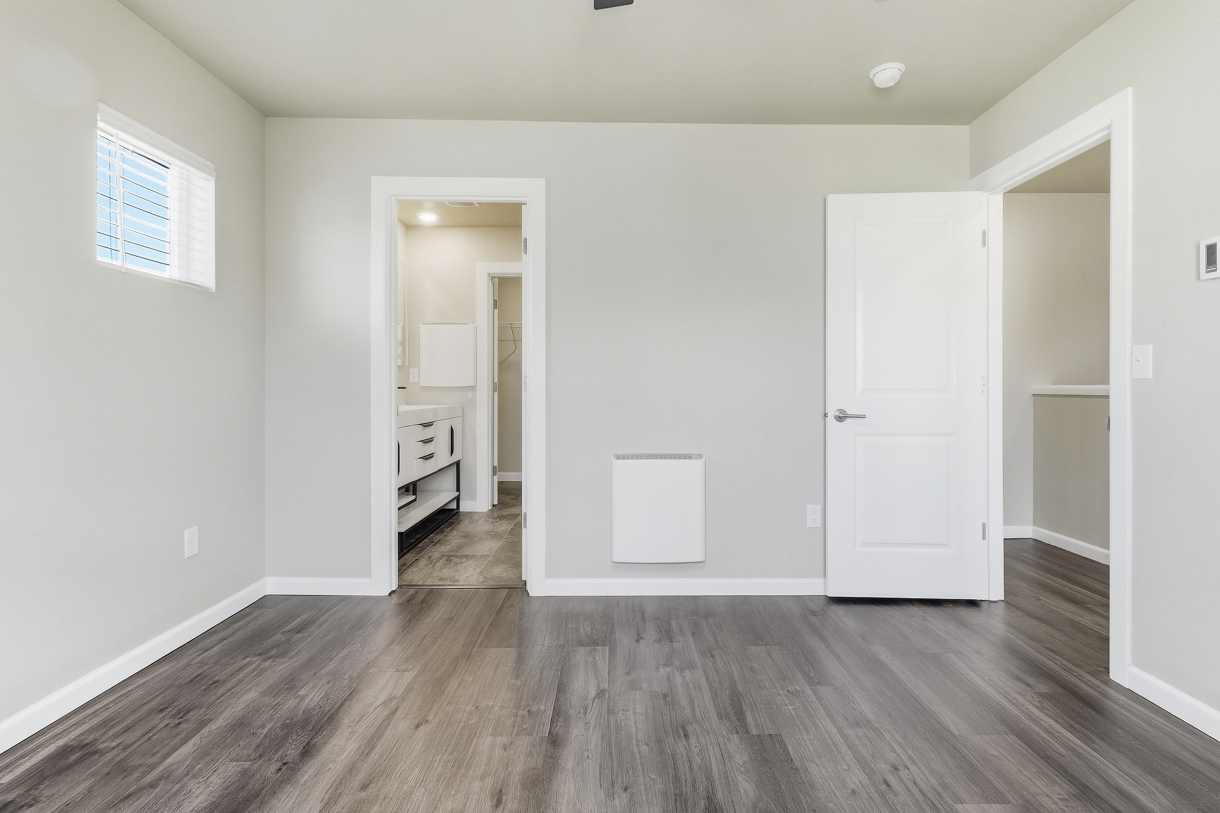 Photo 16 of 36 of 22998 SE Cherry St, Black Diamond, WA