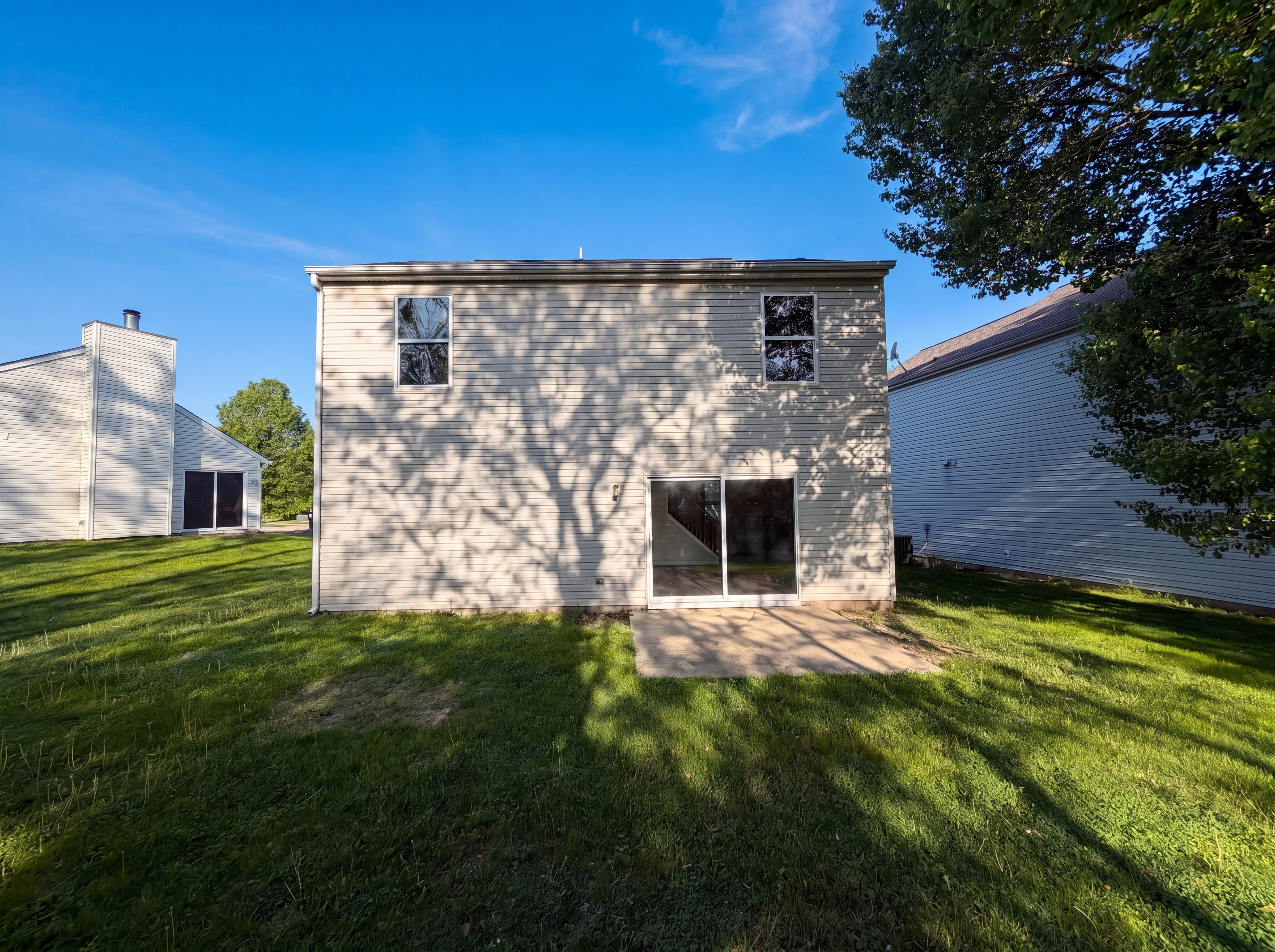 Photo 5 of 18 of 233 White Lick Dr, Indianapolis, IN