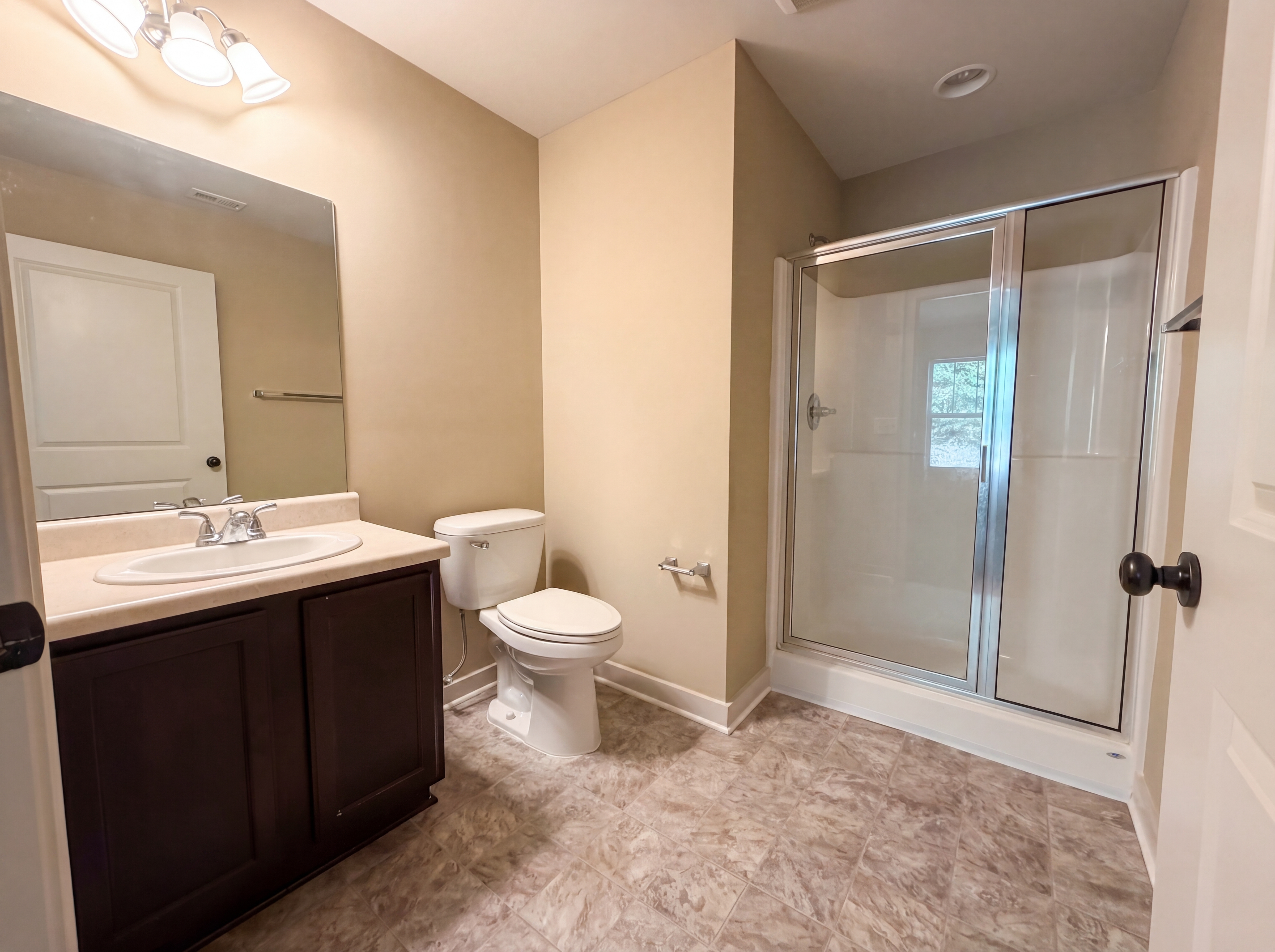 Photo 15 of 17 of 4468 Winchester Hills Way, Birmingham, AL