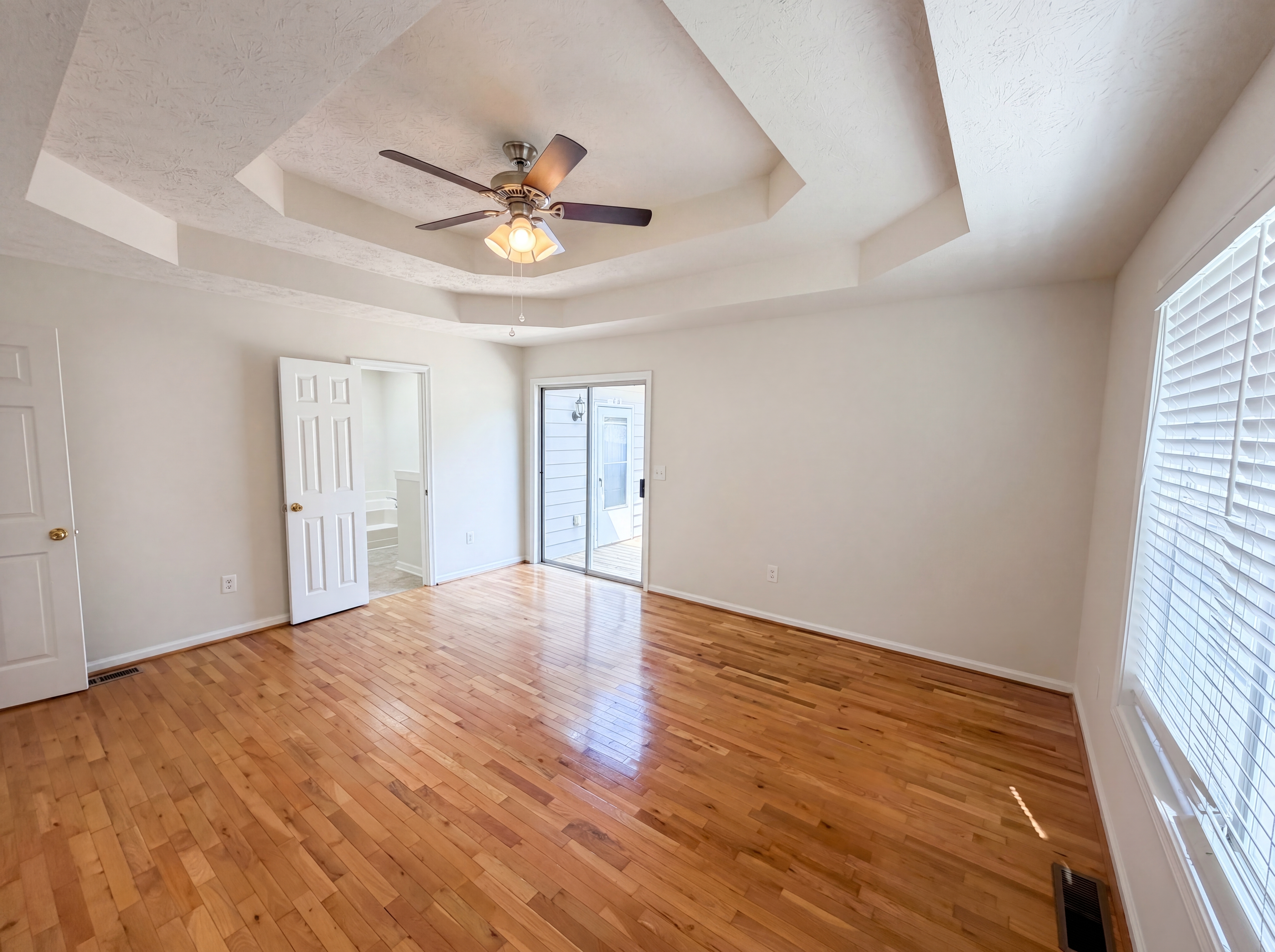 Photo 4 of 25 of 1556 Wynfield Ct, Auburn, GA