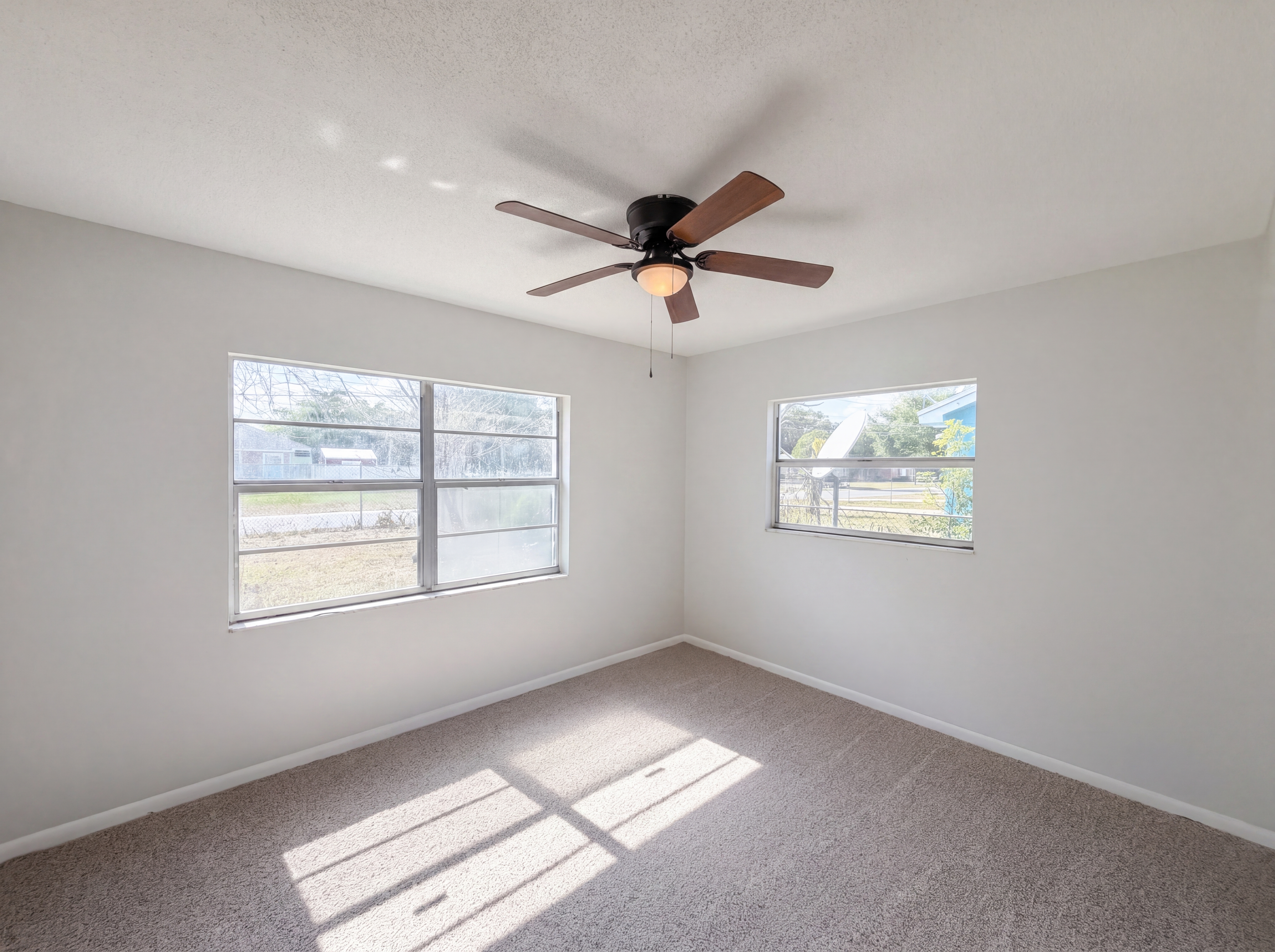 Photo 11 of 18 of 1100 Carefree Cove Dr, Winter Haven, FL