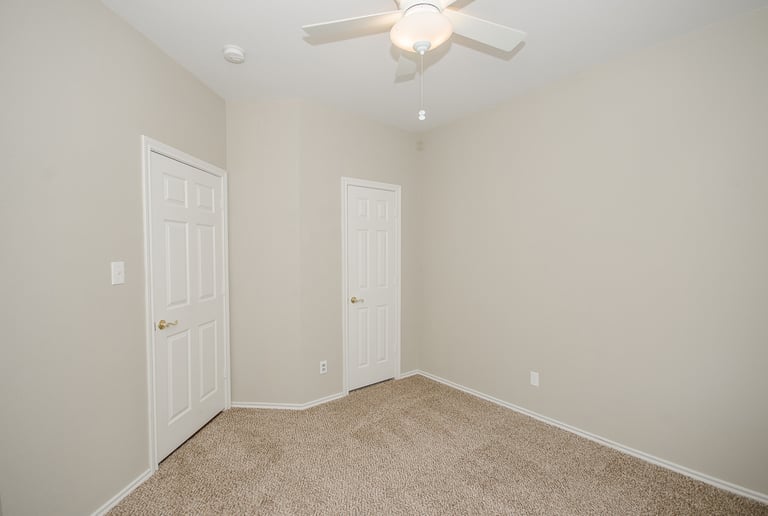 Photo 20 of 28 - 2046 Diamond Ridge Dr, Carrollton, TX 75010