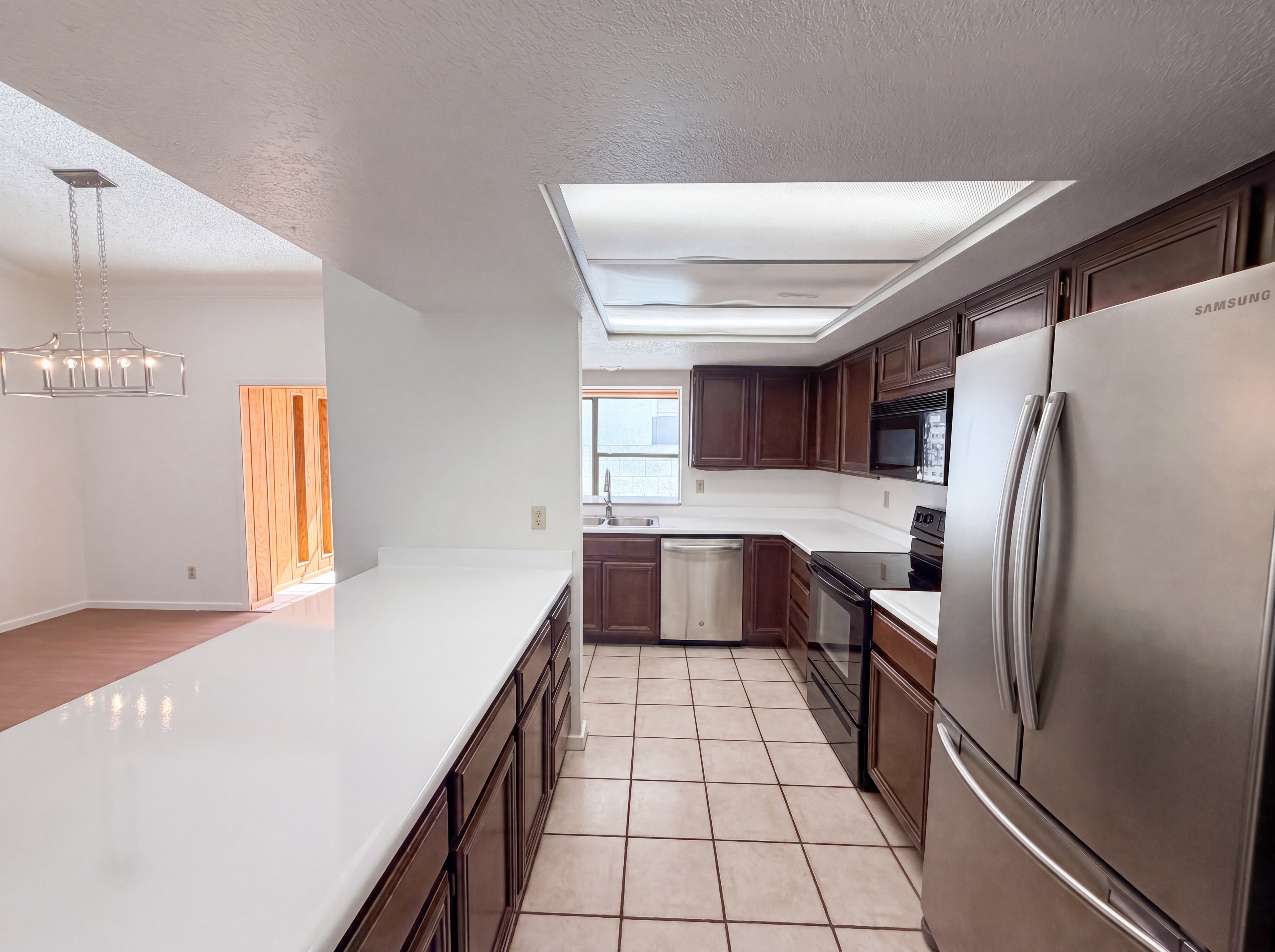 Photo 2 of 25 of 318 W Kings Ave, Phoenix, AZ