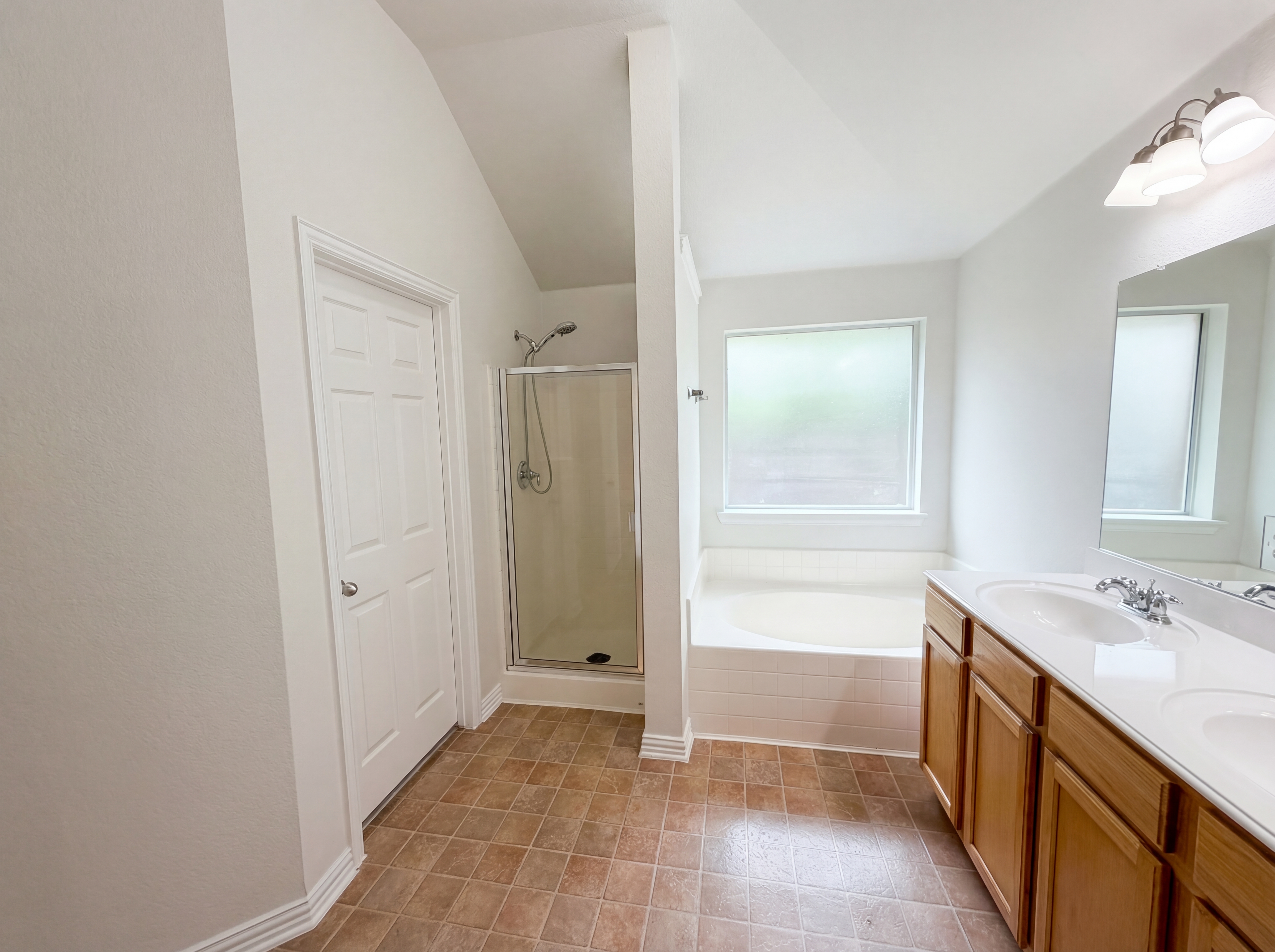 Photo 15 of 18 of 2124 Highland River Dr, Wylie, TX