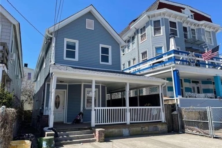 171 Beach 114th St, Rockaway Park, NY 11694 Opendoor