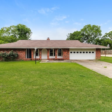 Property photo 1 of 525 Lurene Cir
