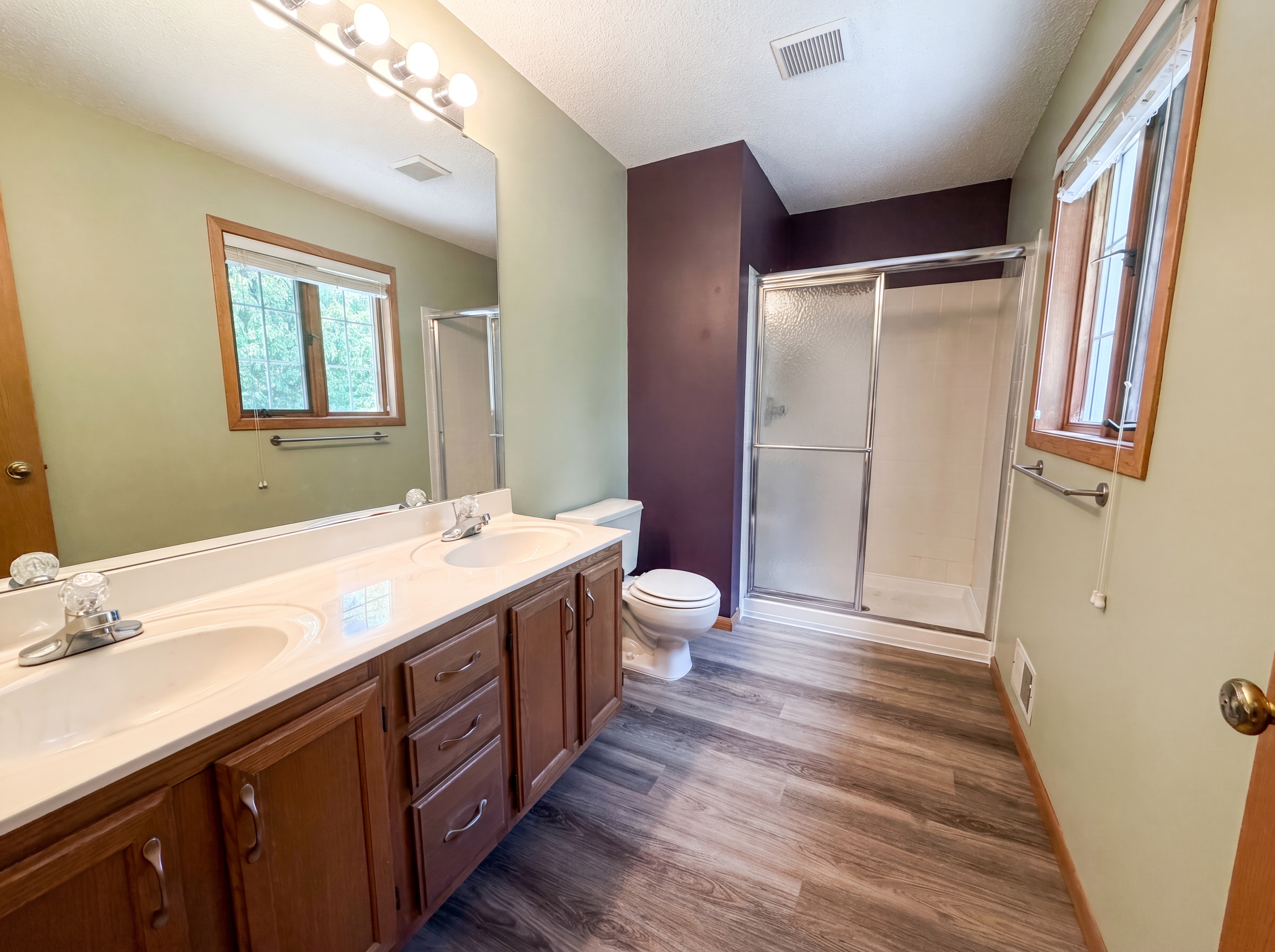 Photo 11 of 26 of 9394 71st Bay S, Cottage Grove, MN