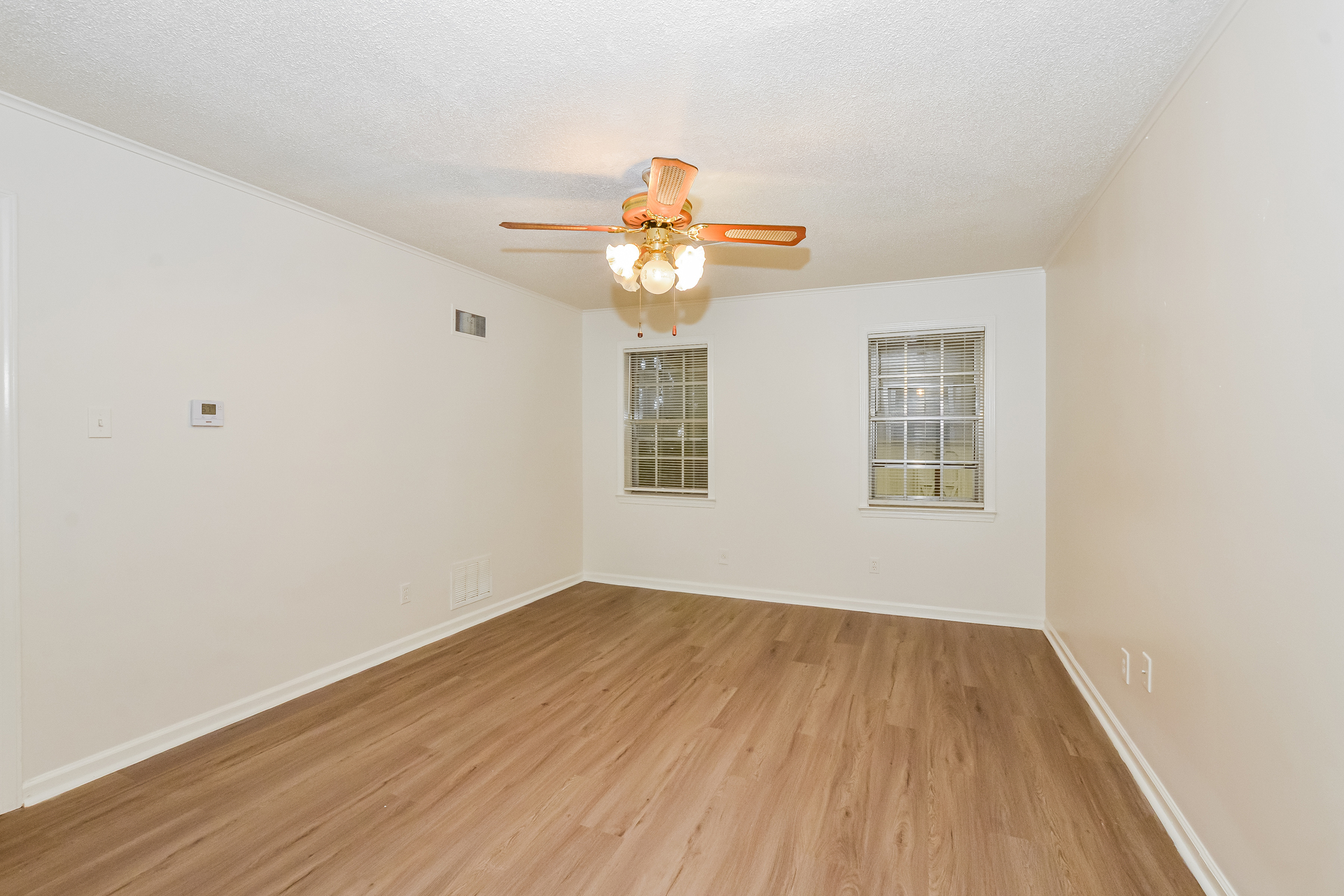 Photo 7 of 21 of 9540 Stuart St, Olive Branch, MS