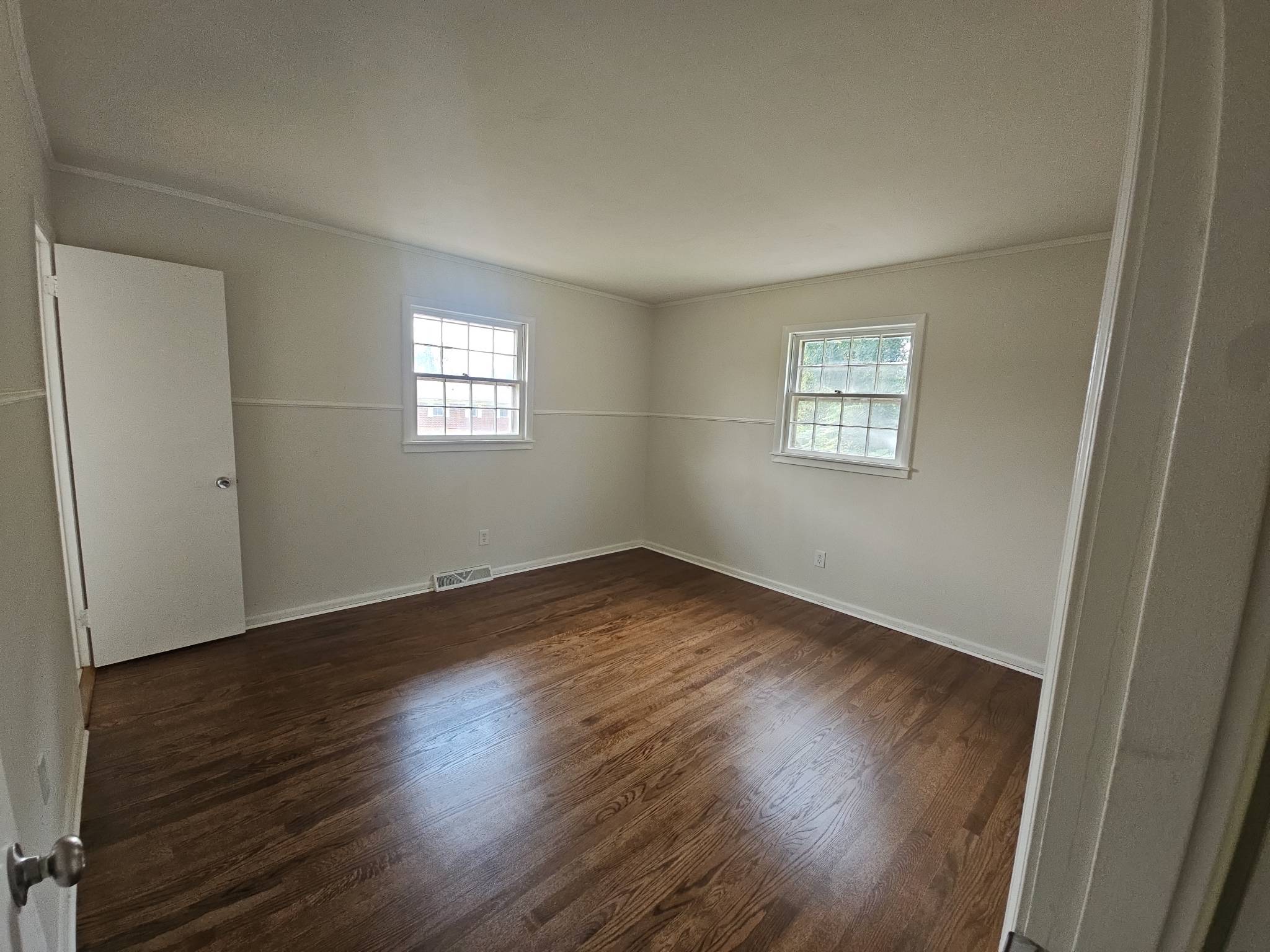 Photo 8 of 16 of 1001 Stanbery Cir, Greeneville, TN