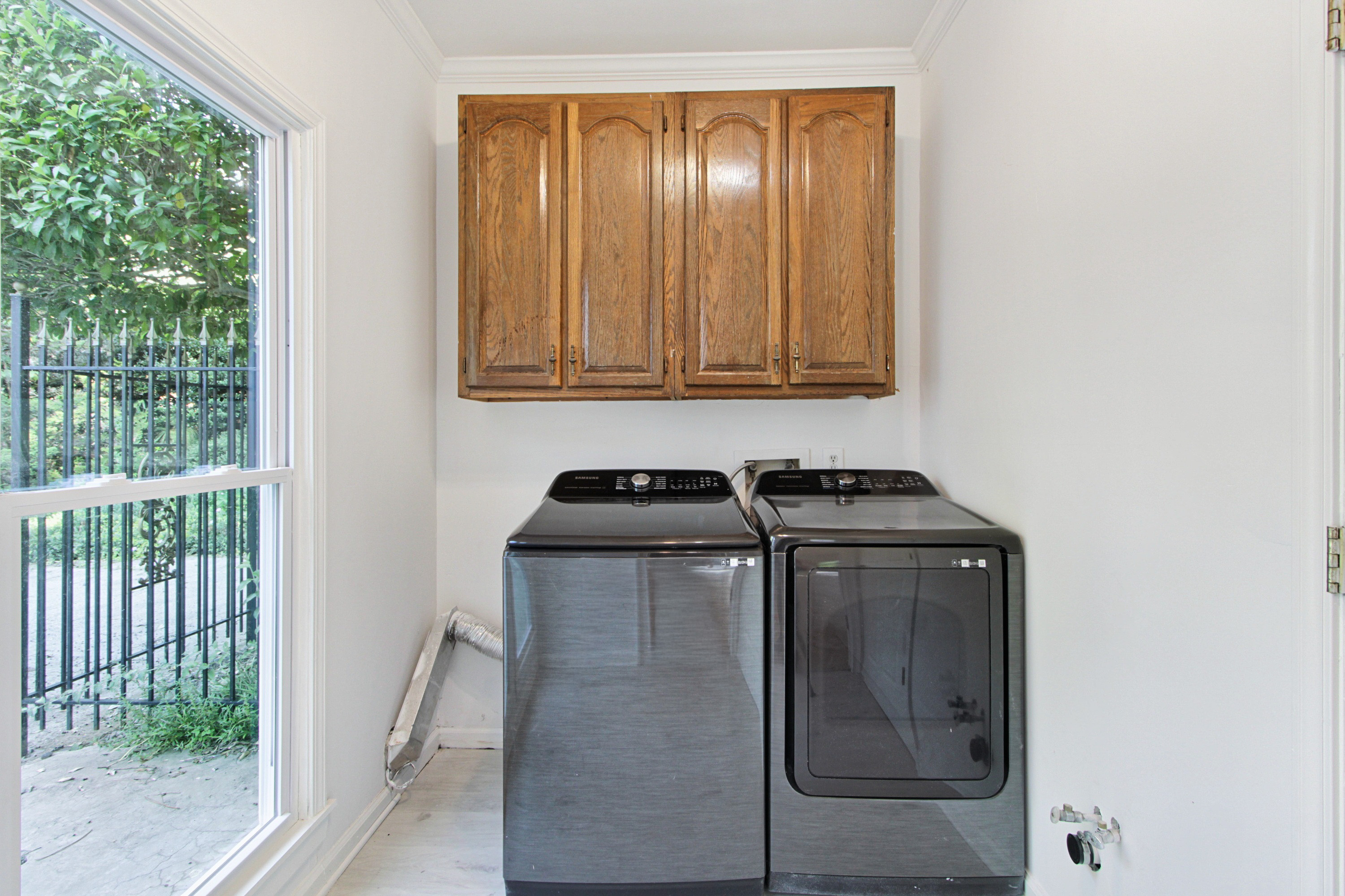 Photo 43 of 54 of 945 Brandon Ridge Dr, Roswell, GA