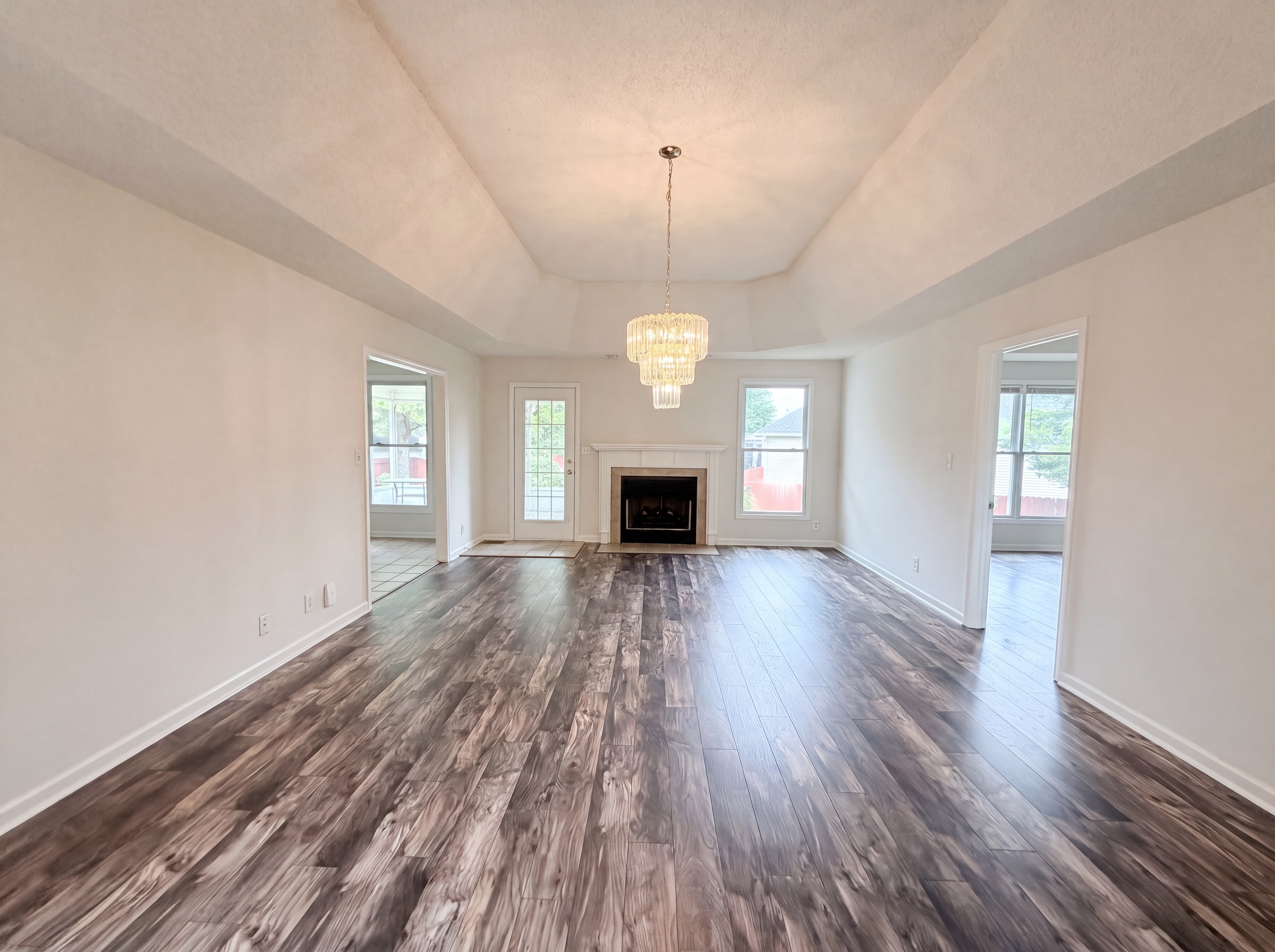 Photo 3 of 17 of 3609 Millington Dr, Clarksville, TN