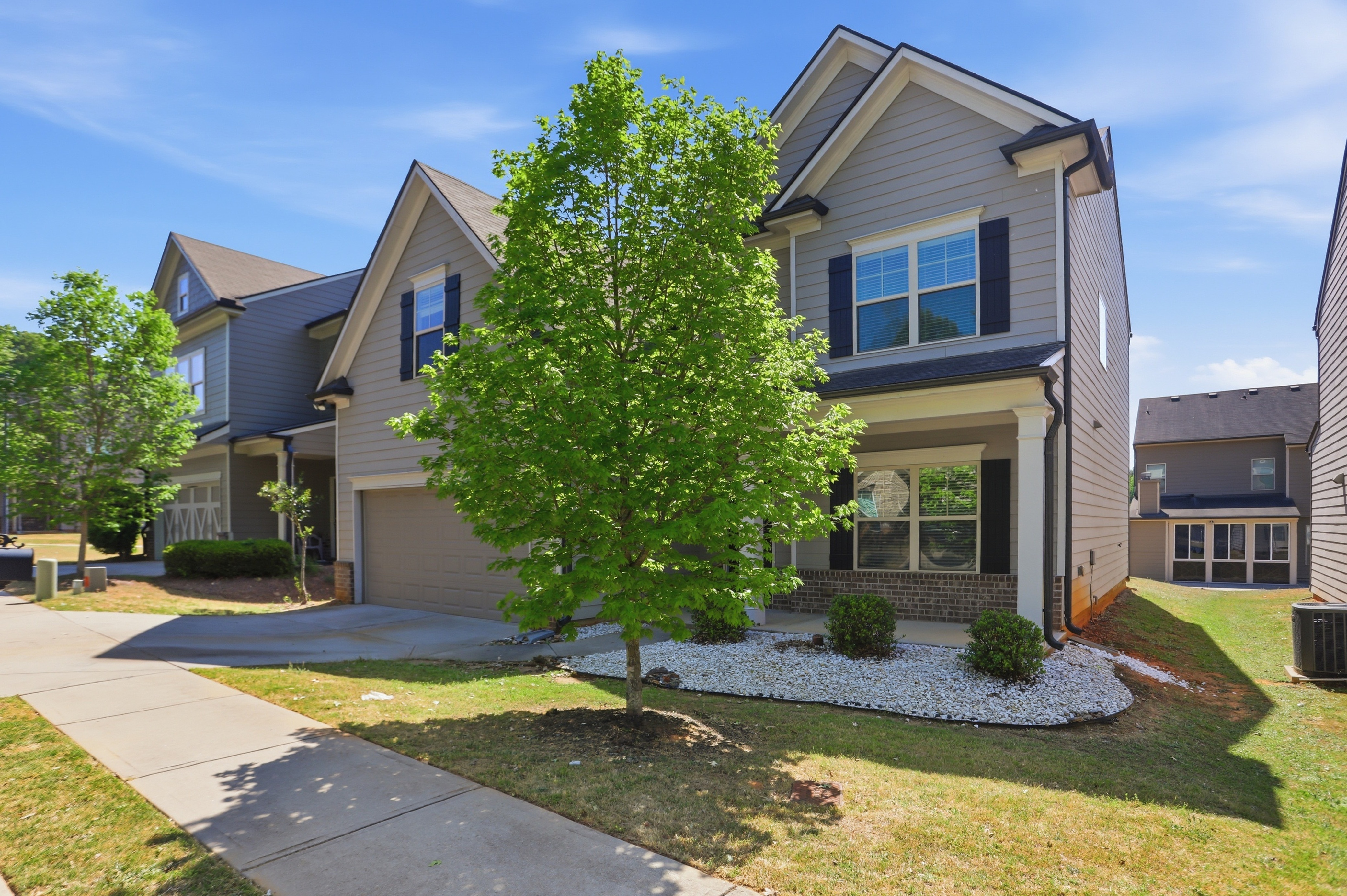 Photo 7 of 46 of 5646 Apple Grove Rd, Buford, GA