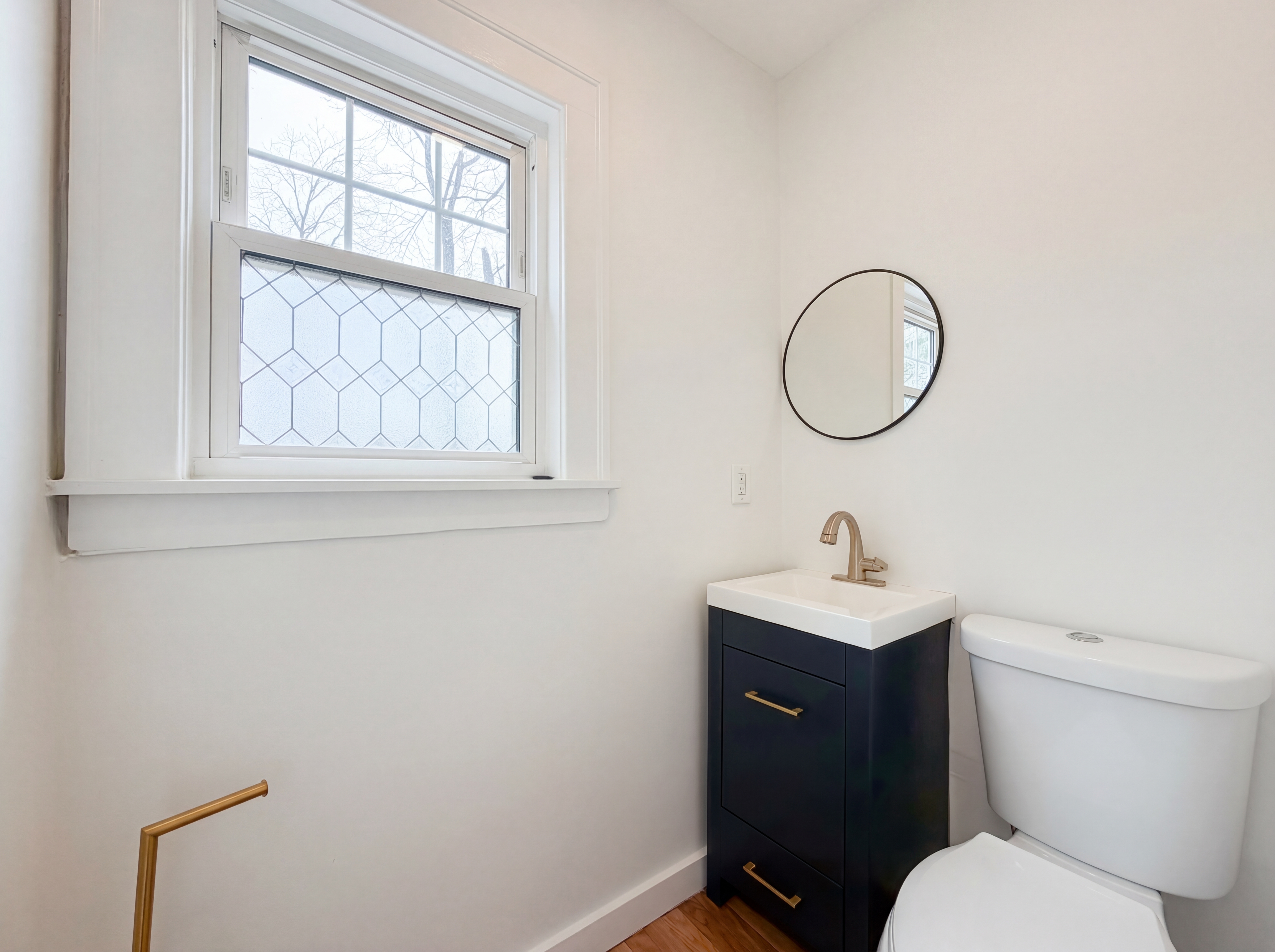 Photo 6 of 21 of 10 Perrot St, Worcester, MA