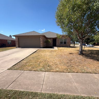 Property photo 1 of 809 Canyon Cove Dr