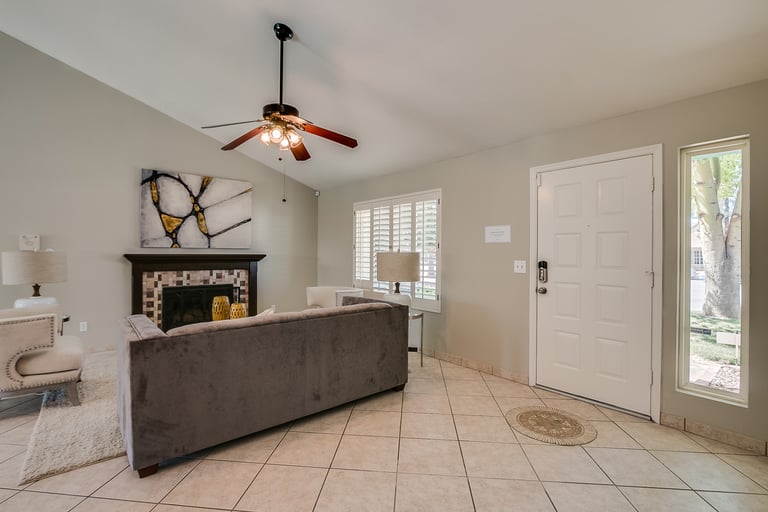Photo 11 of 35 - 19415 N 9th Pl, Phoenix, AZ 85024