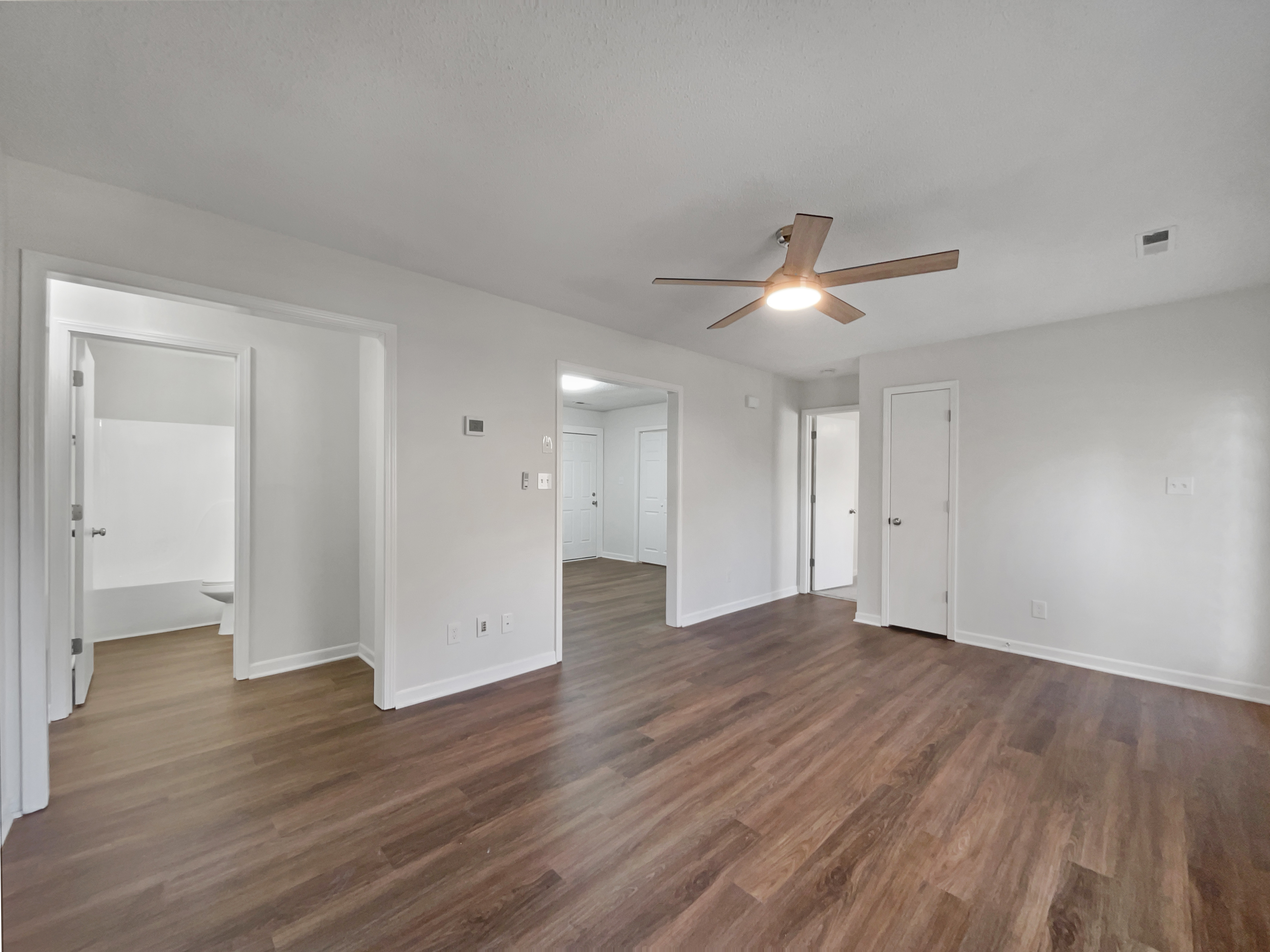 Photo 4 of 18 of 4051 Gordon Ct, Winston Salem, NC