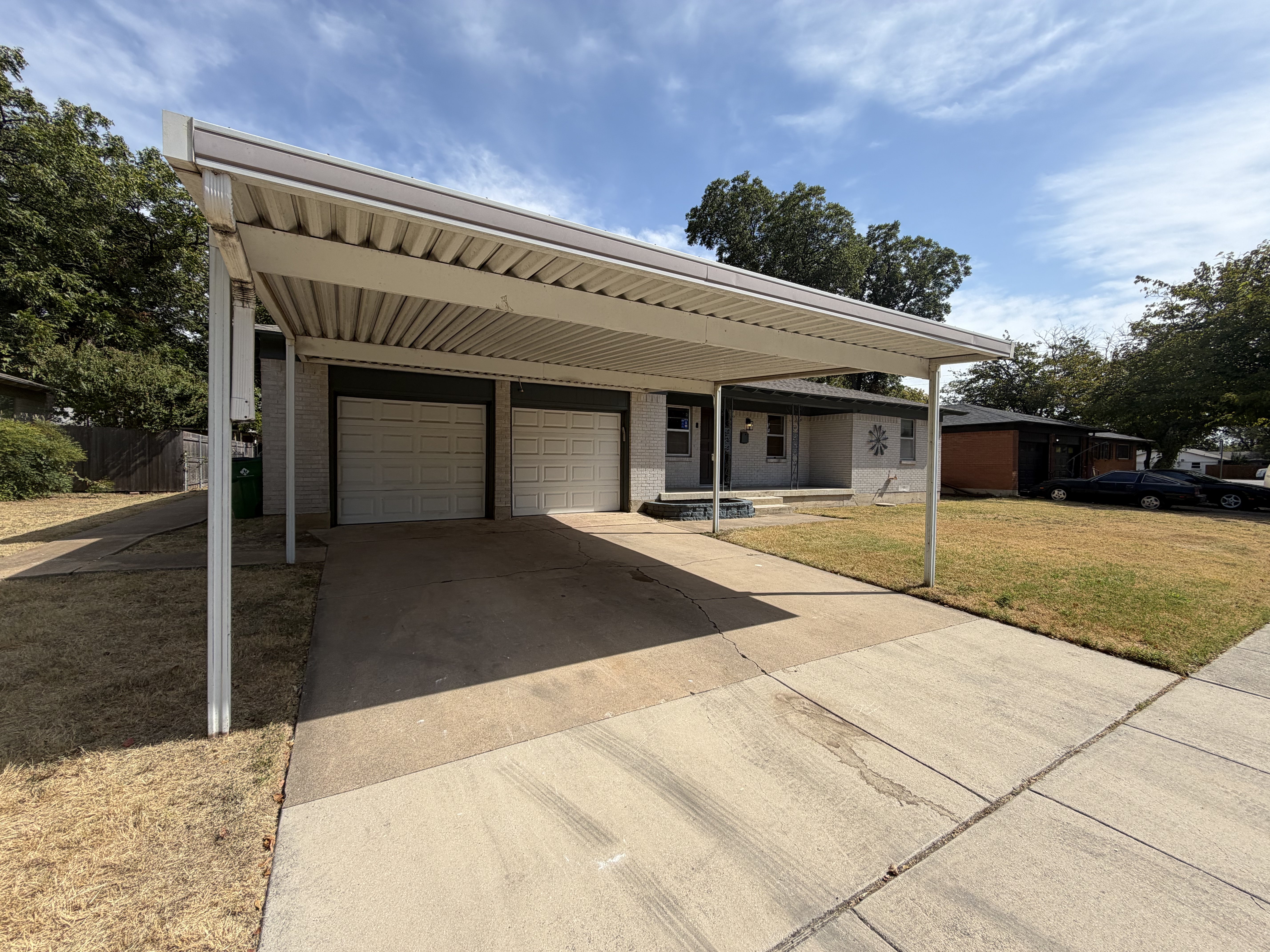 Photo 21 of 25 of 5421 Bonnie Wayne St, Haltom City, TX