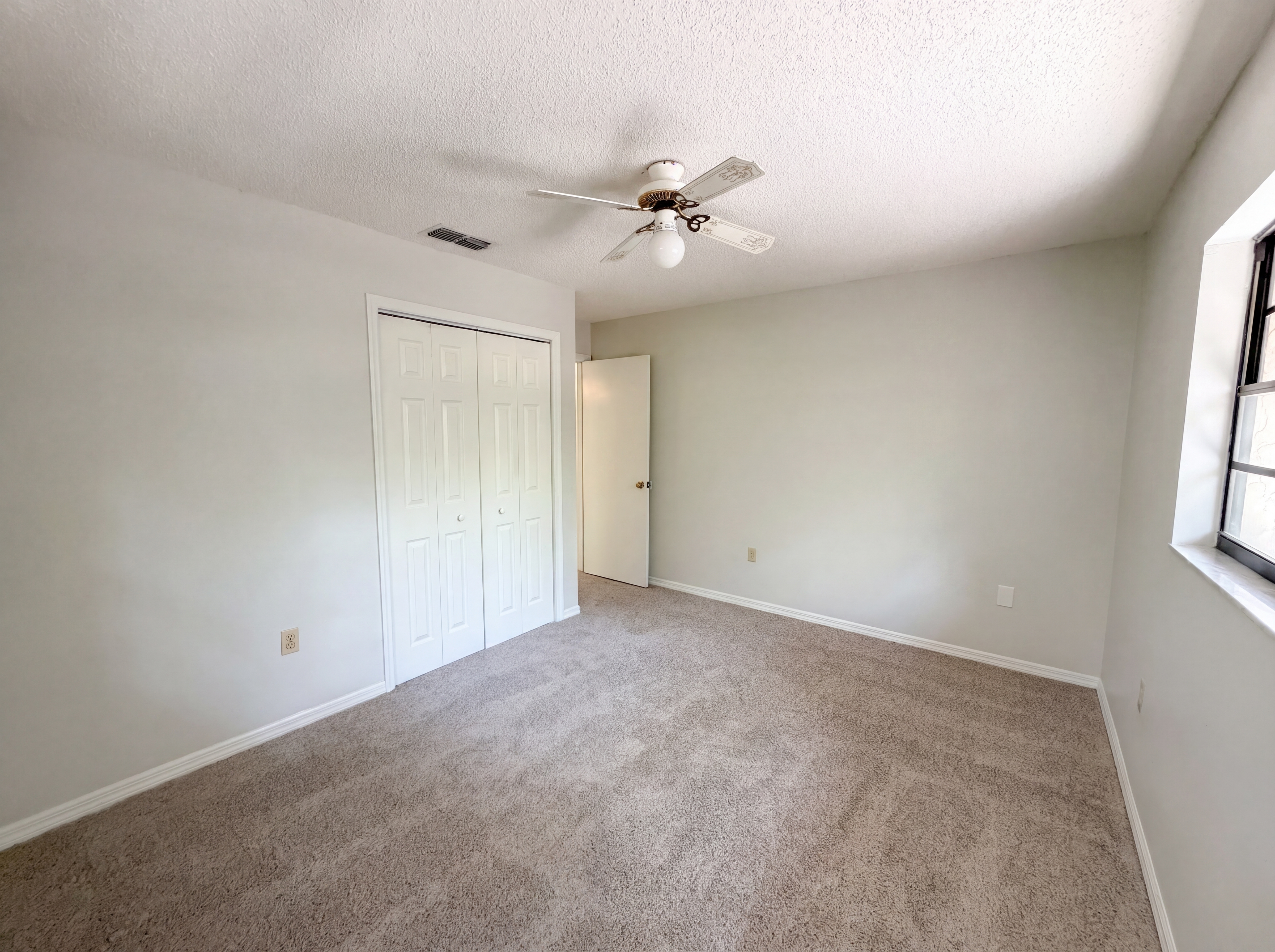 Photo 14 of 18 of 2505 Velma Ter, Leesburg, FL