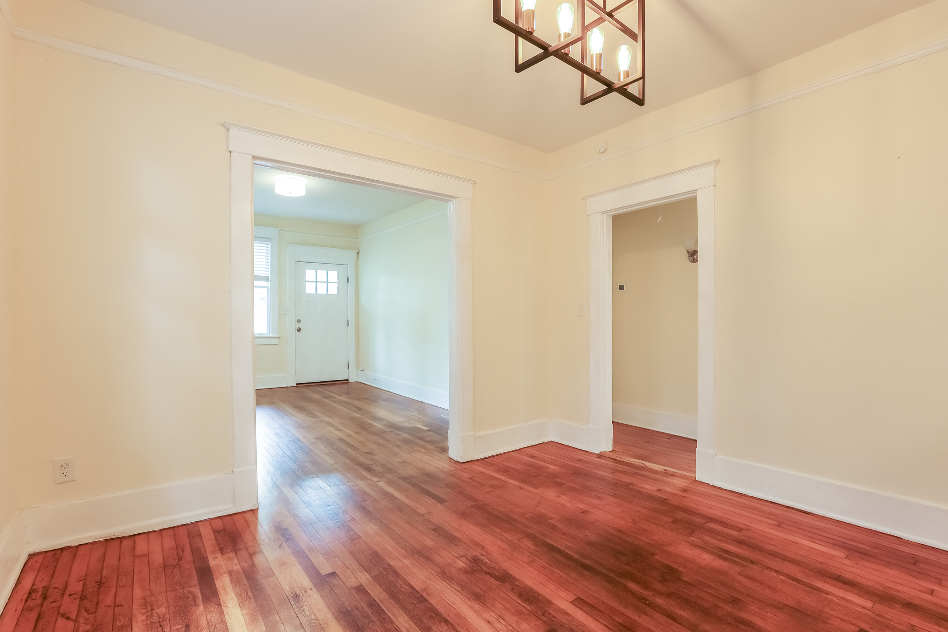 Photo 12 of 21 of 1231 E 42nd St, Savannah, GA