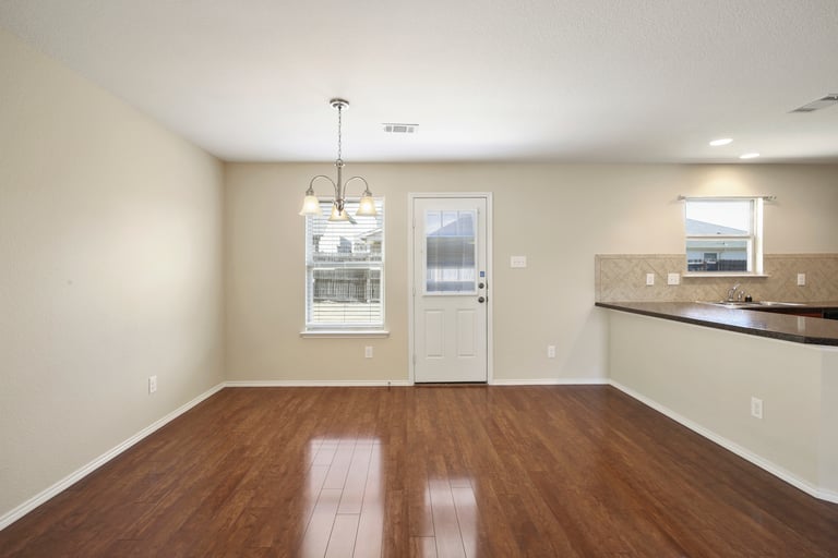 Photo 15 of 26 - 6008 Saddle Flap Dr, Fort Worth, TX 76179