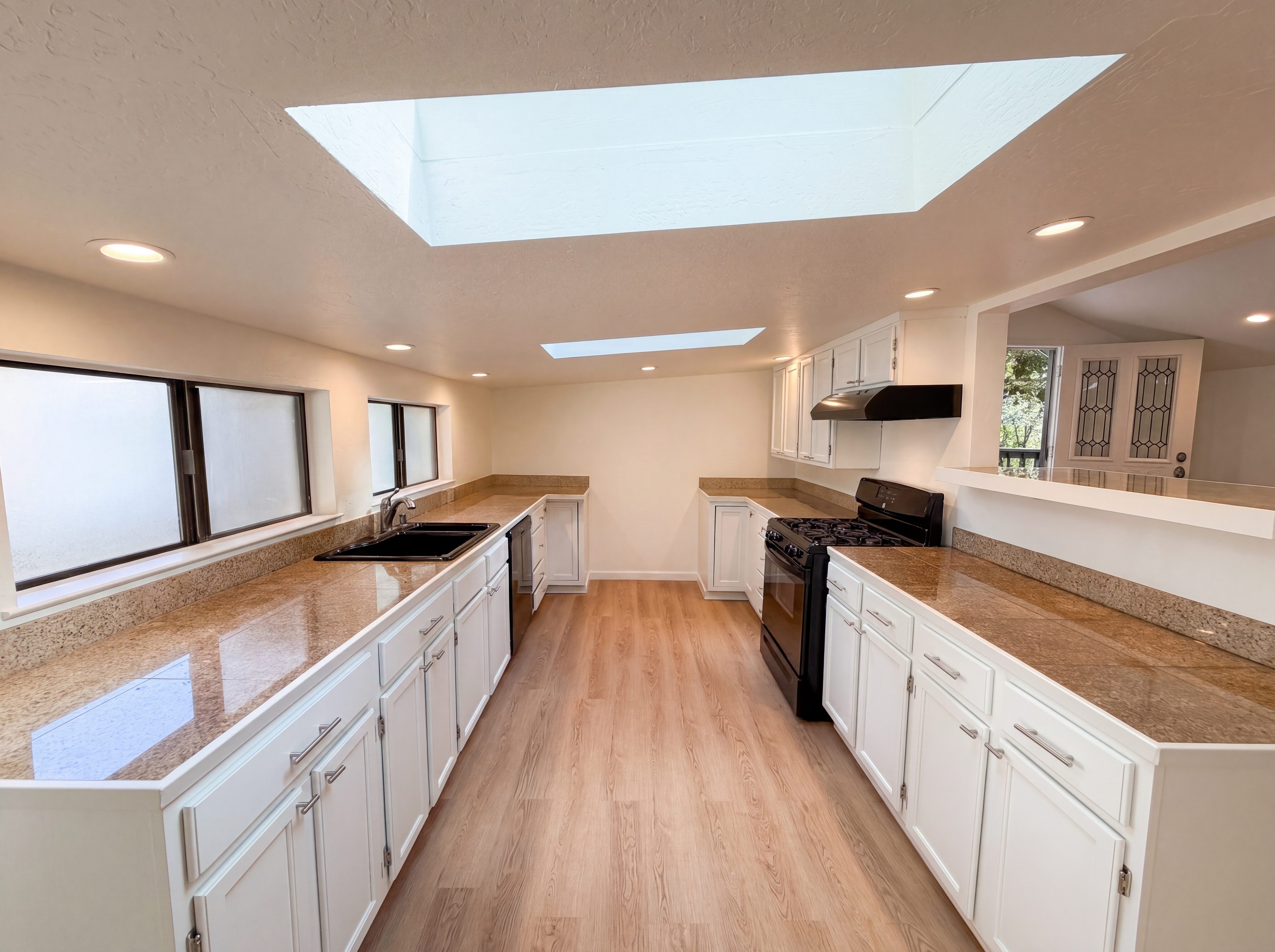 Photo 2 of 30 of 155 Estates Dr, Ben Lomond, CA