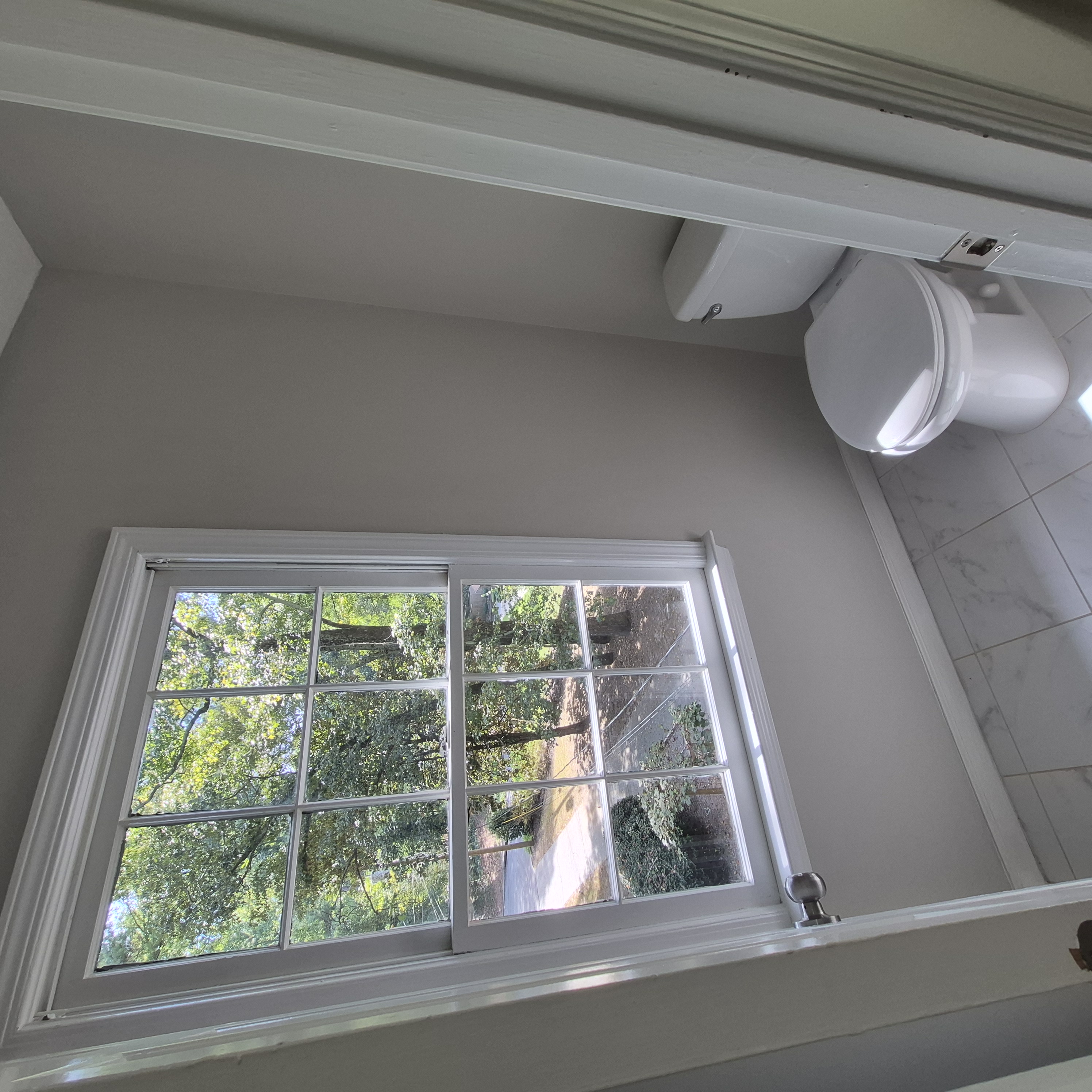 Photo 11 of 21 of 2201 Brookfield Cir, Lawrenceville, GA