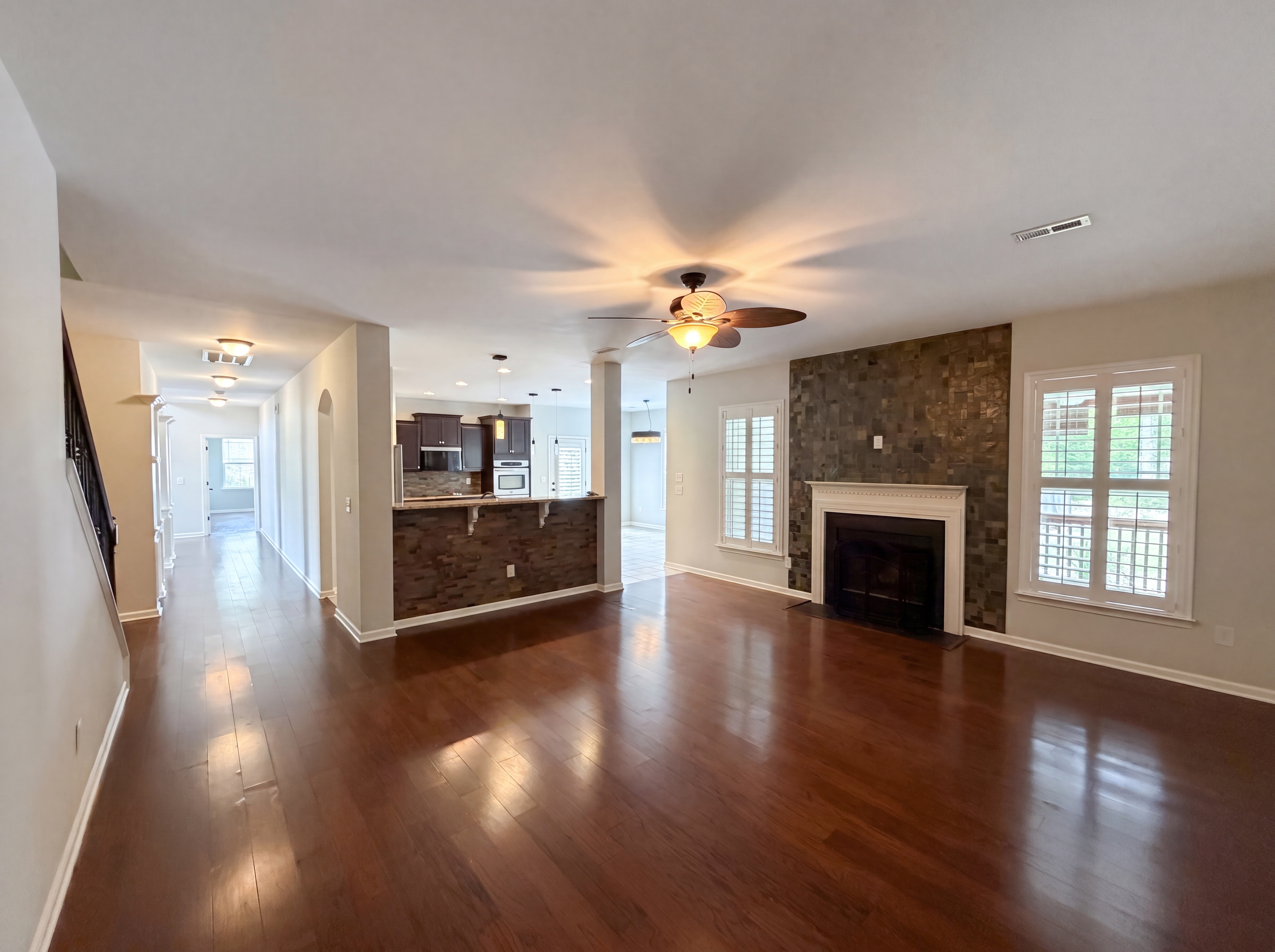 Photo 3 of 28 of 156 Southbrook Ln, Sanford, NC