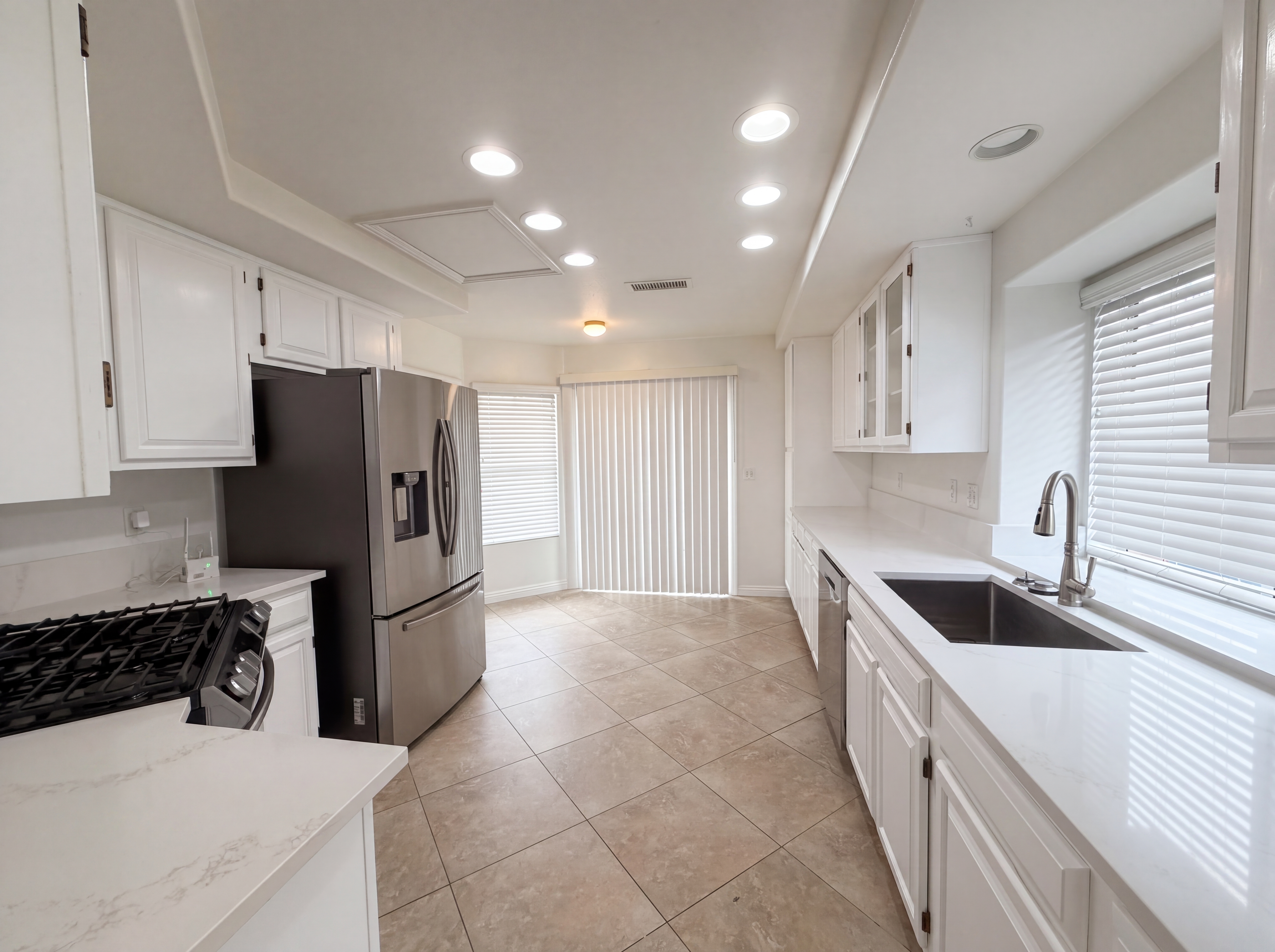 Photo 7 of 21 of 29628 Kingston Ct, Menifee, CA