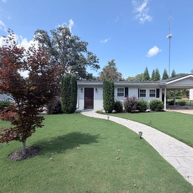 Property photo 1 of 449 Virginia Ave