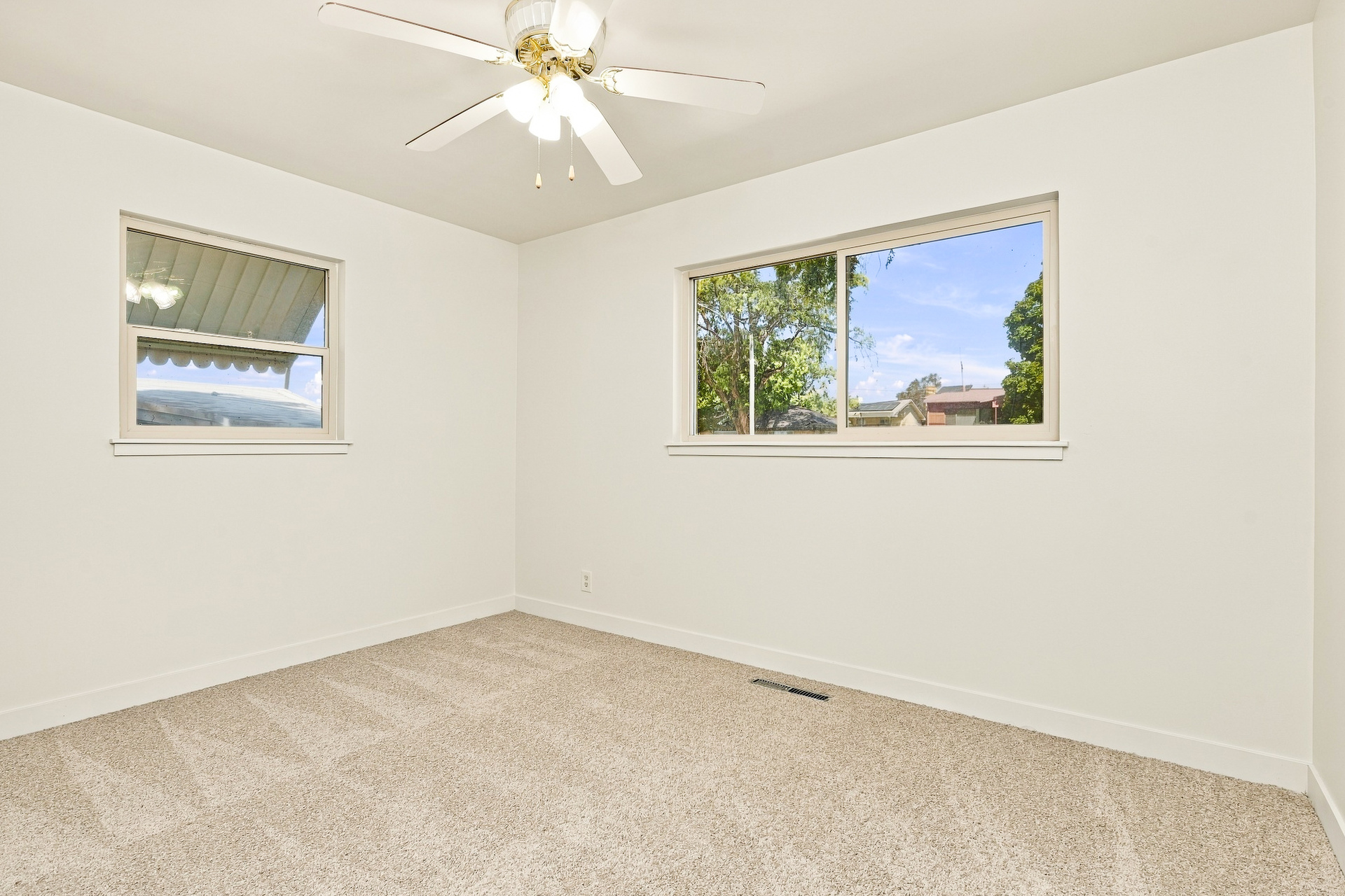Photo 4 of 22 of 1469 6th St, Ogden, UT